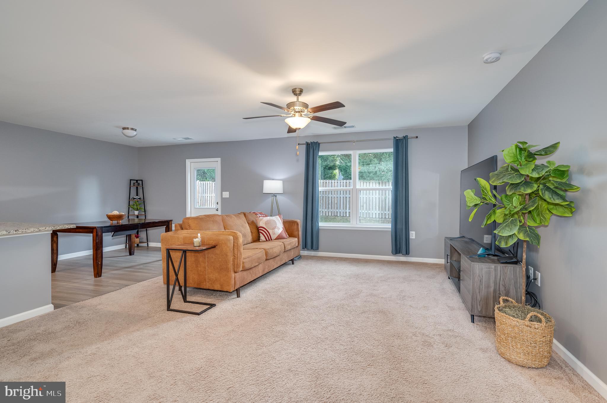 MCGINNIS POINT - Residential