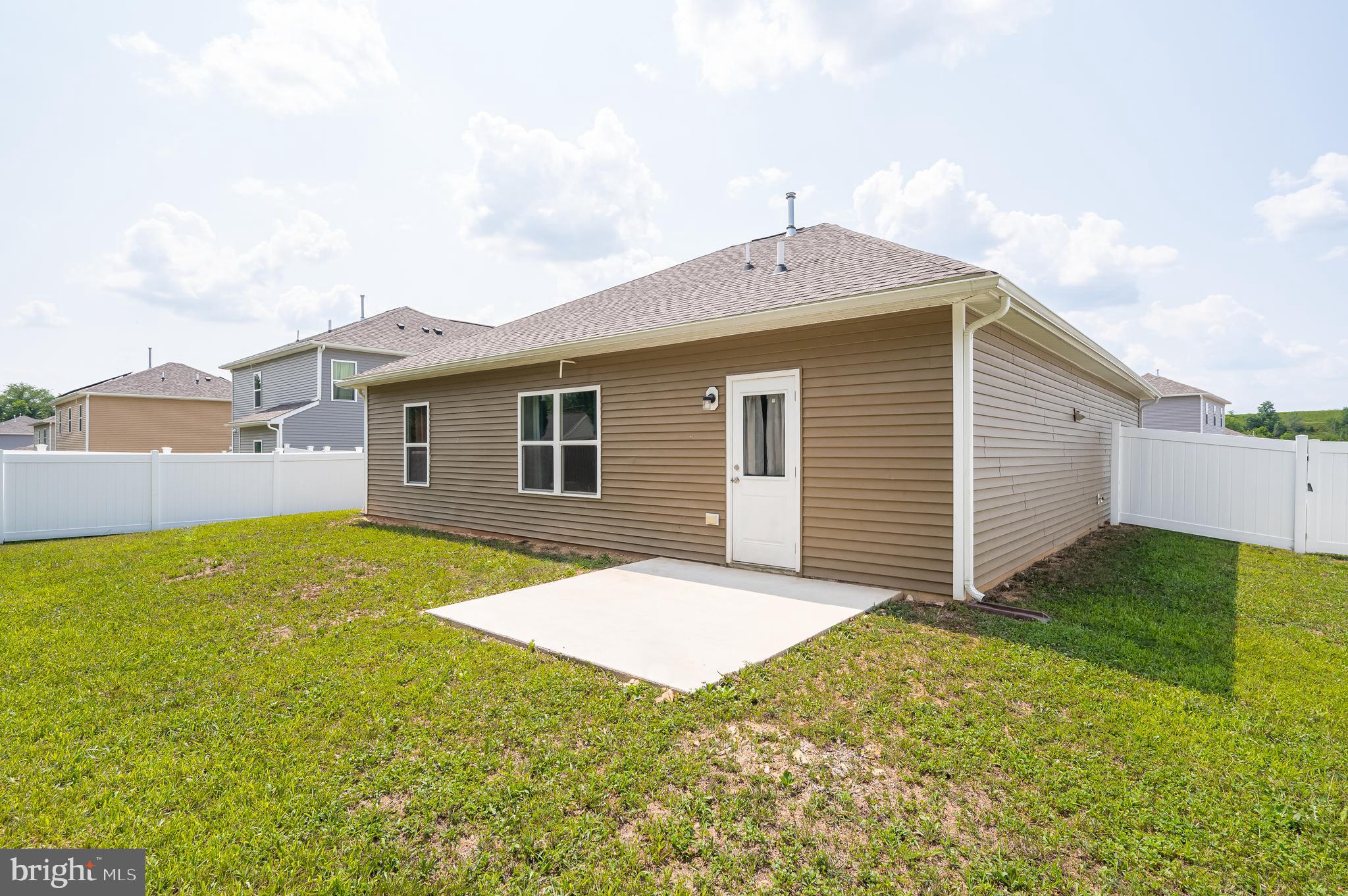 MCGINNIS POINT - Residential