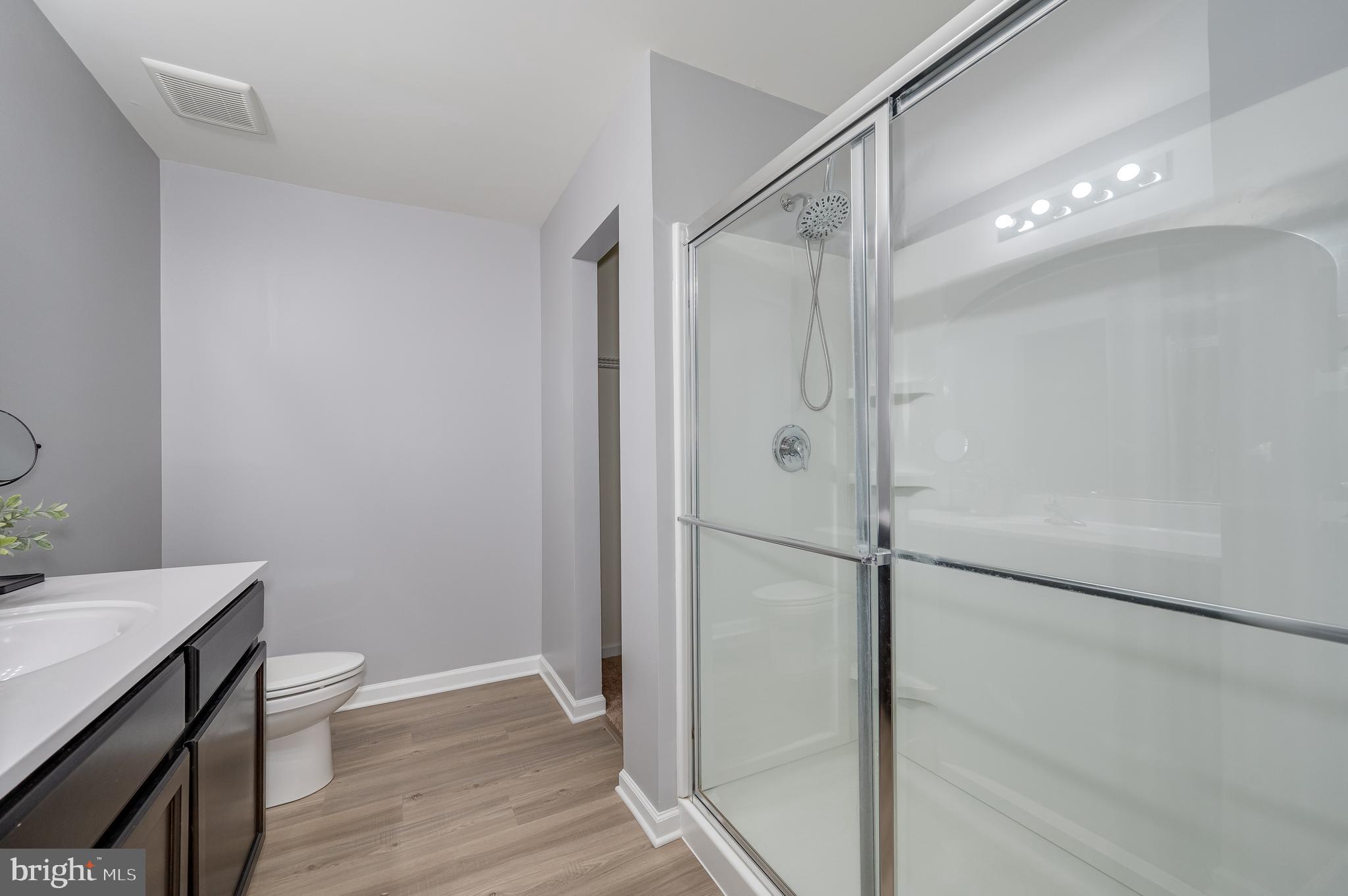 MCGINNIS POINT - Residential