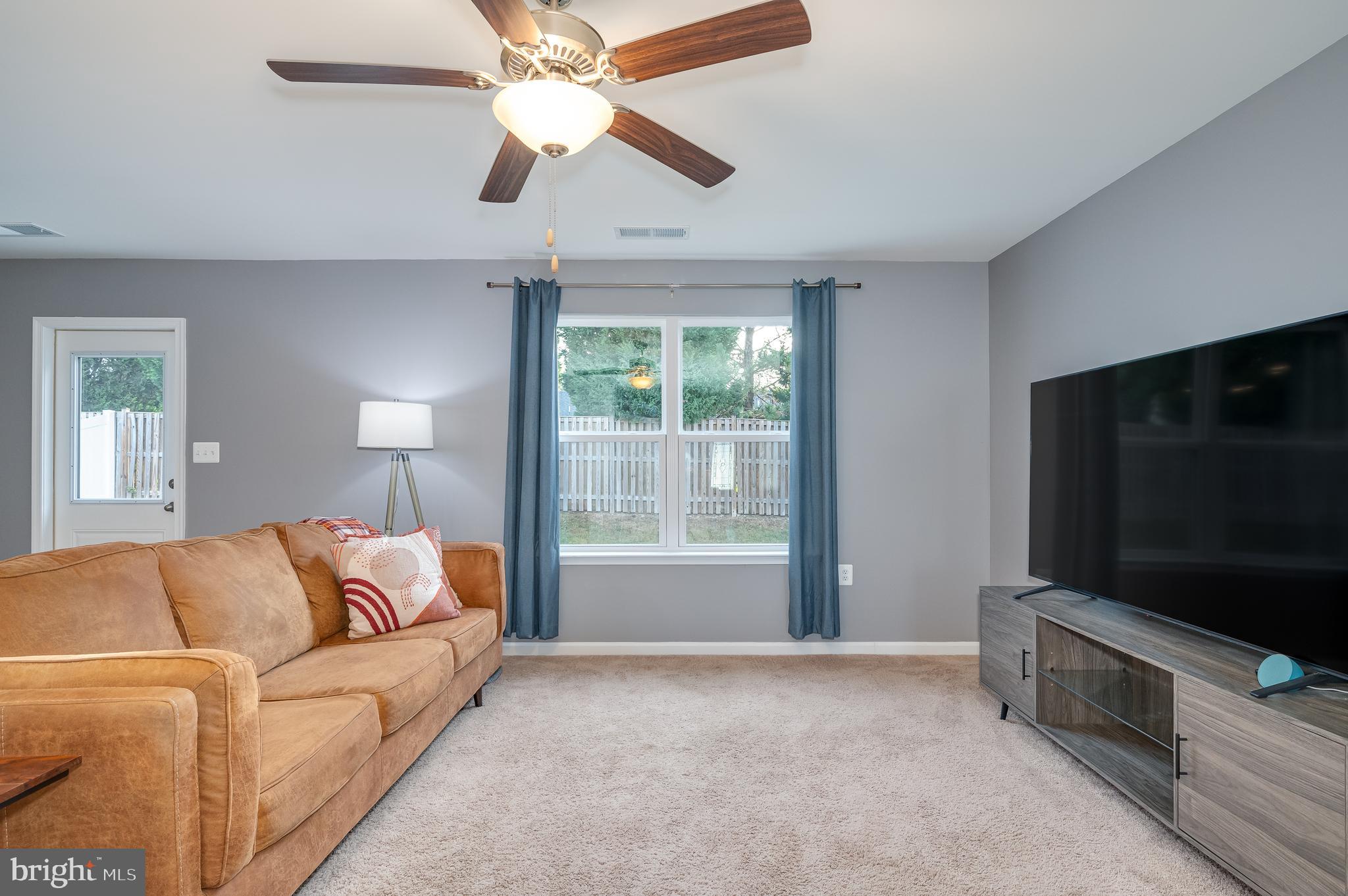 MCGINNIS POINT - Residential