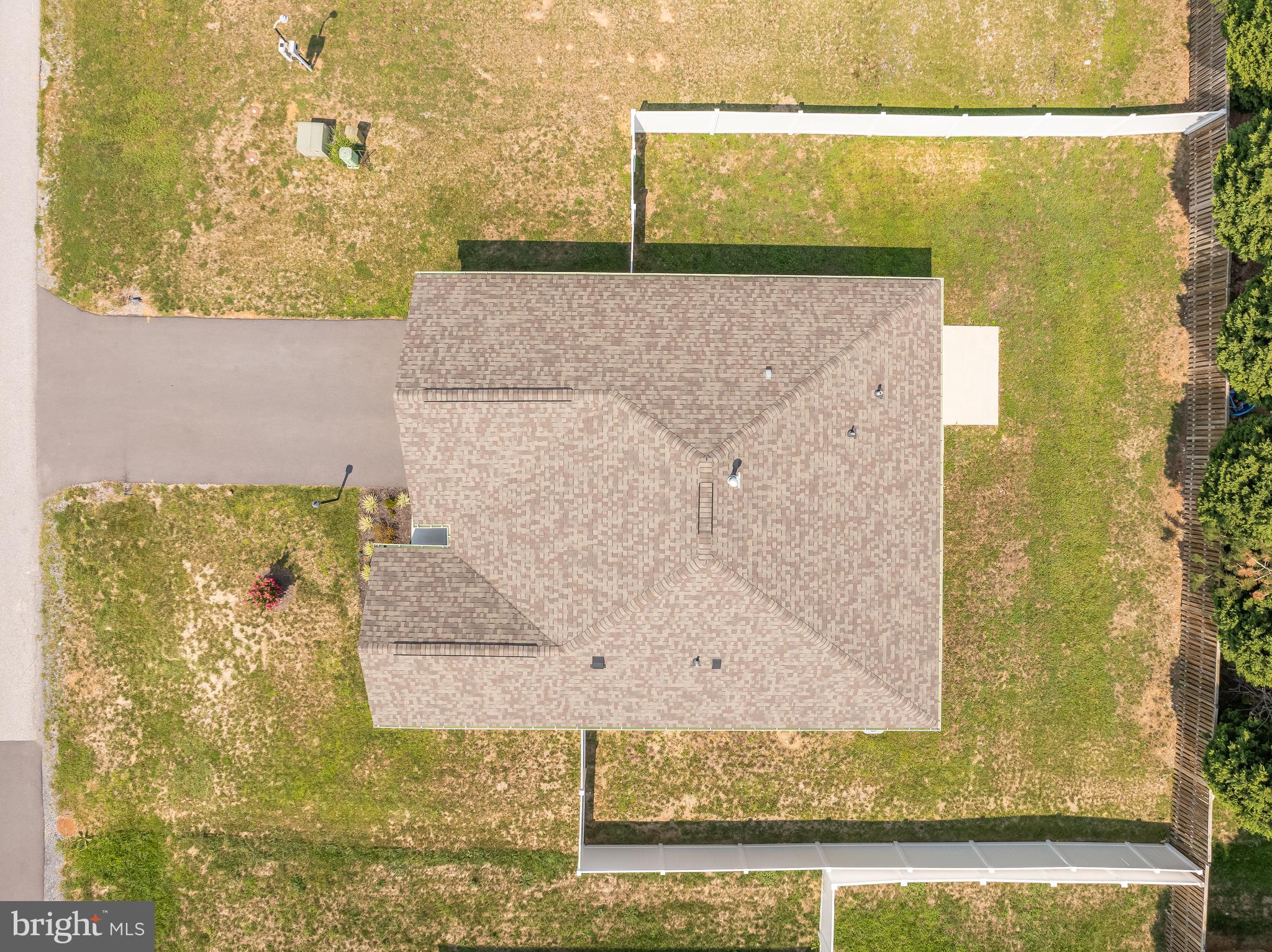 MCGINNIS POINT - Residential