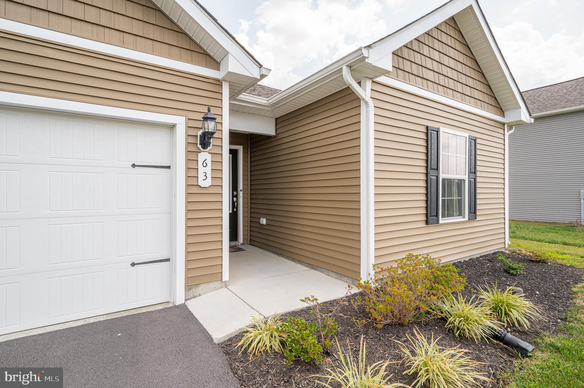 MCGINNIS POINT - Residential