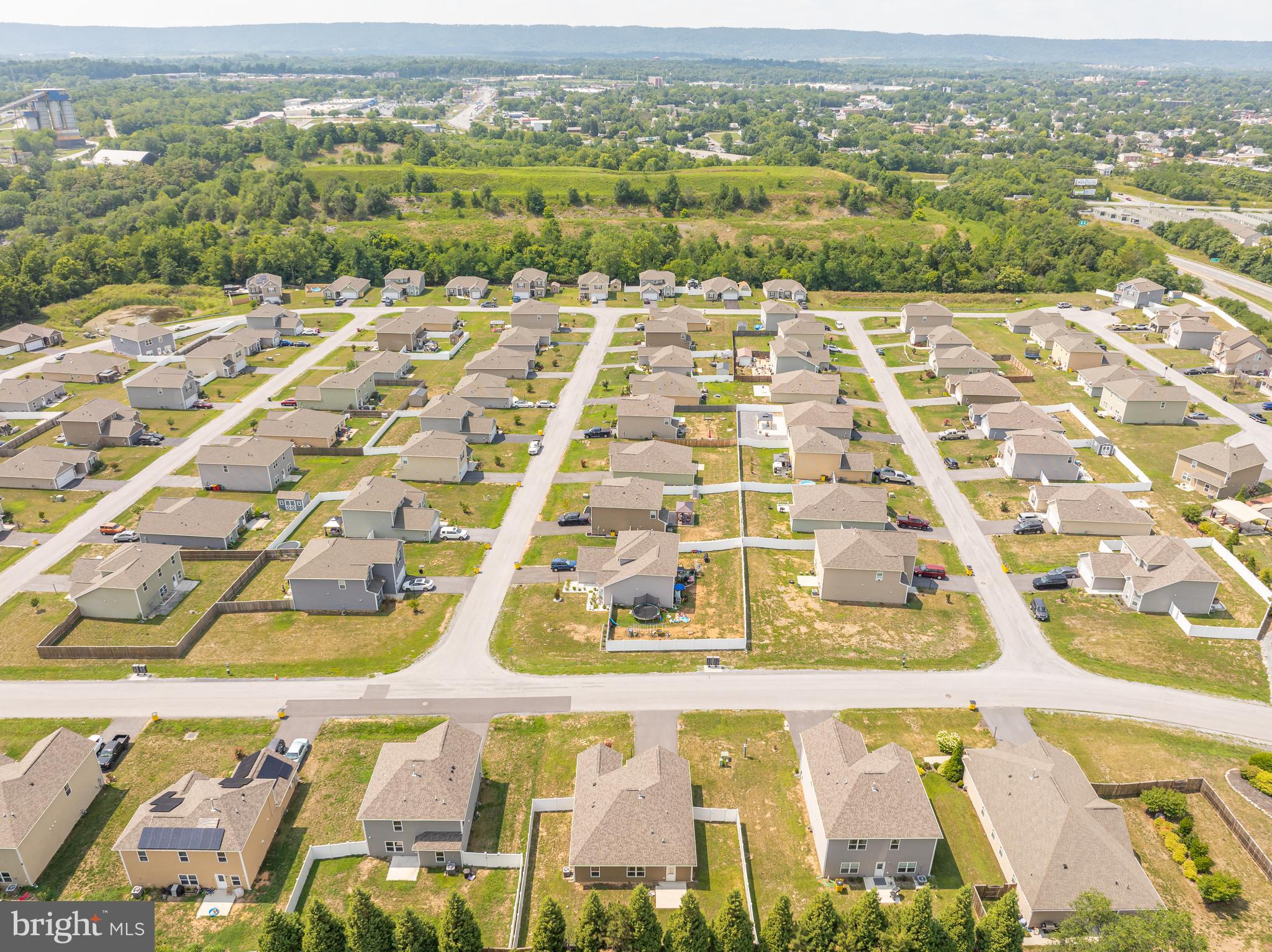 MCGINNIS POINT - Residential