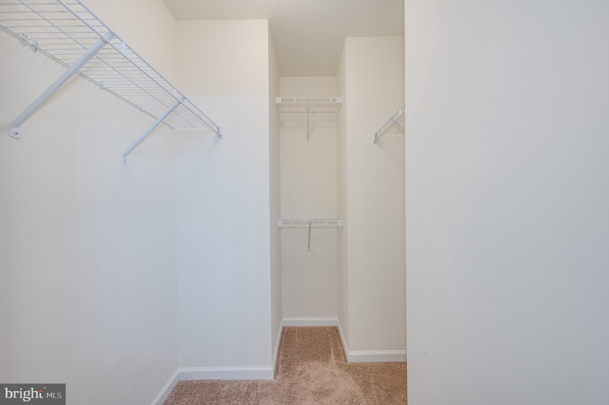 MCGINNIS POINT - Residential