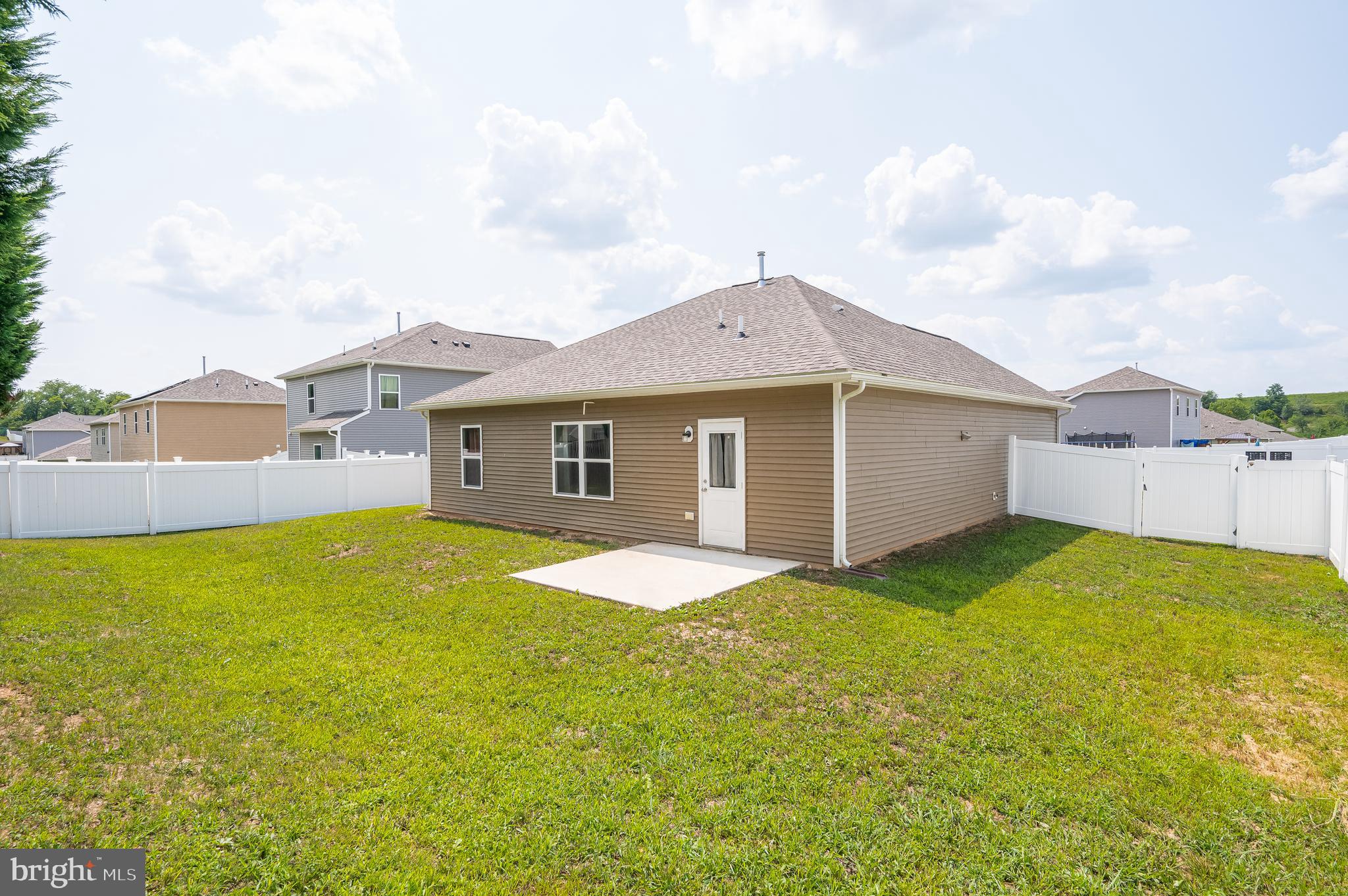 MCGINNIS POINT - Residential