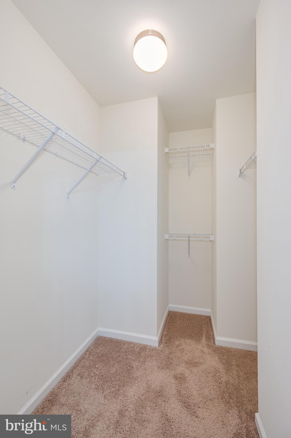 MCGINNIS POINT - Residential