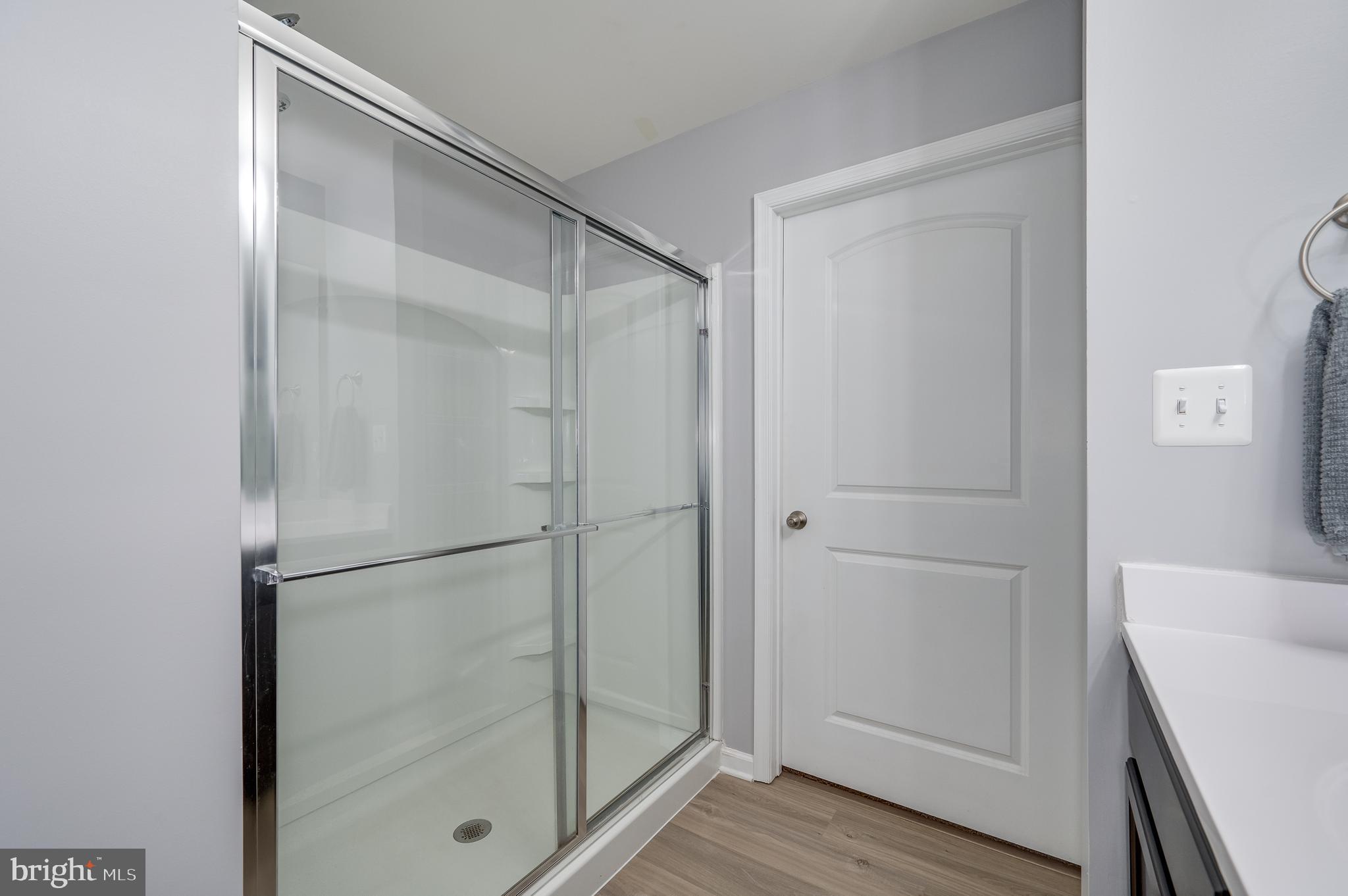 MCGINNIS POINT - Residential