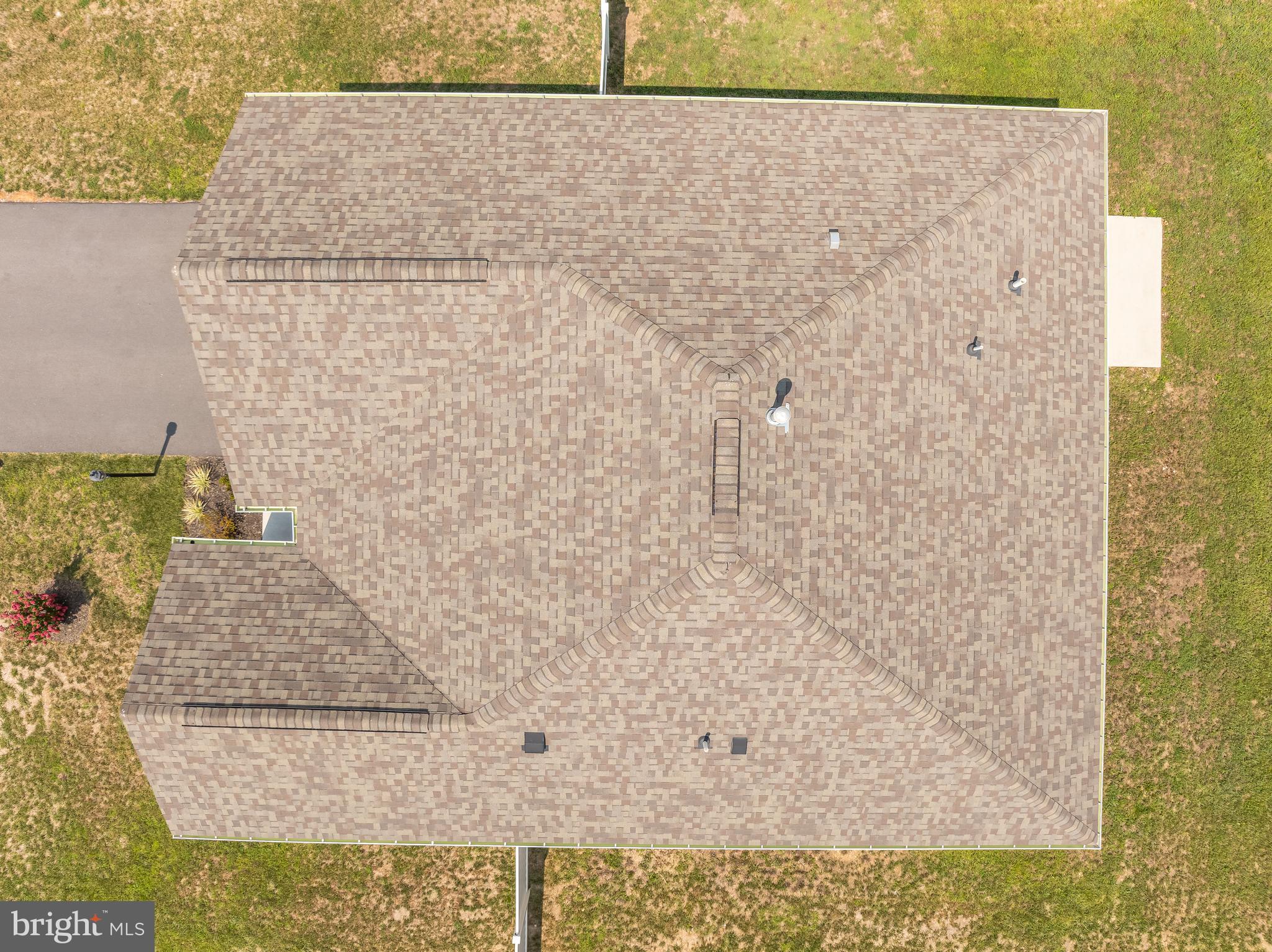 MCGINNIS POINT - Residential