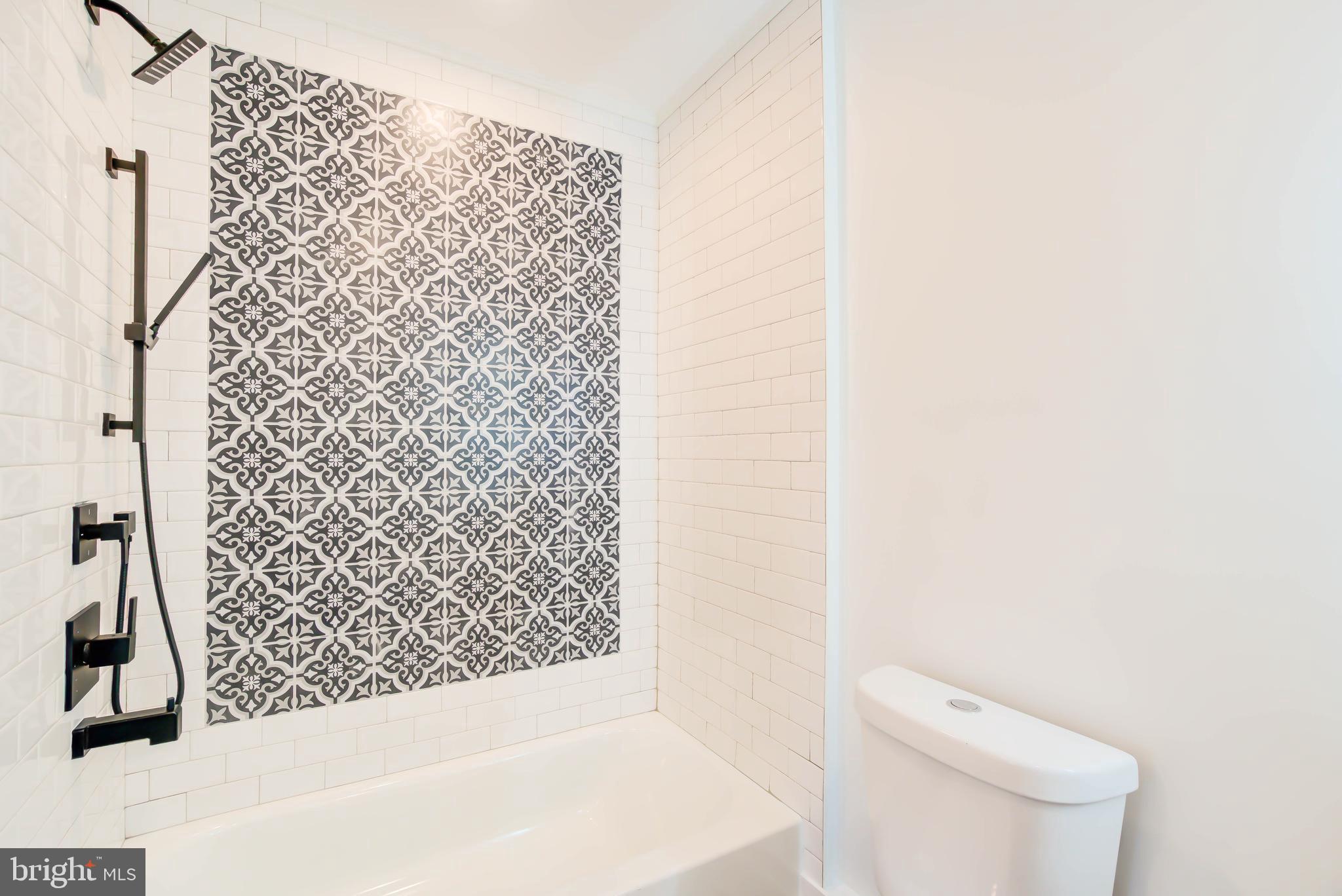 CRESTHAVEN - Residential