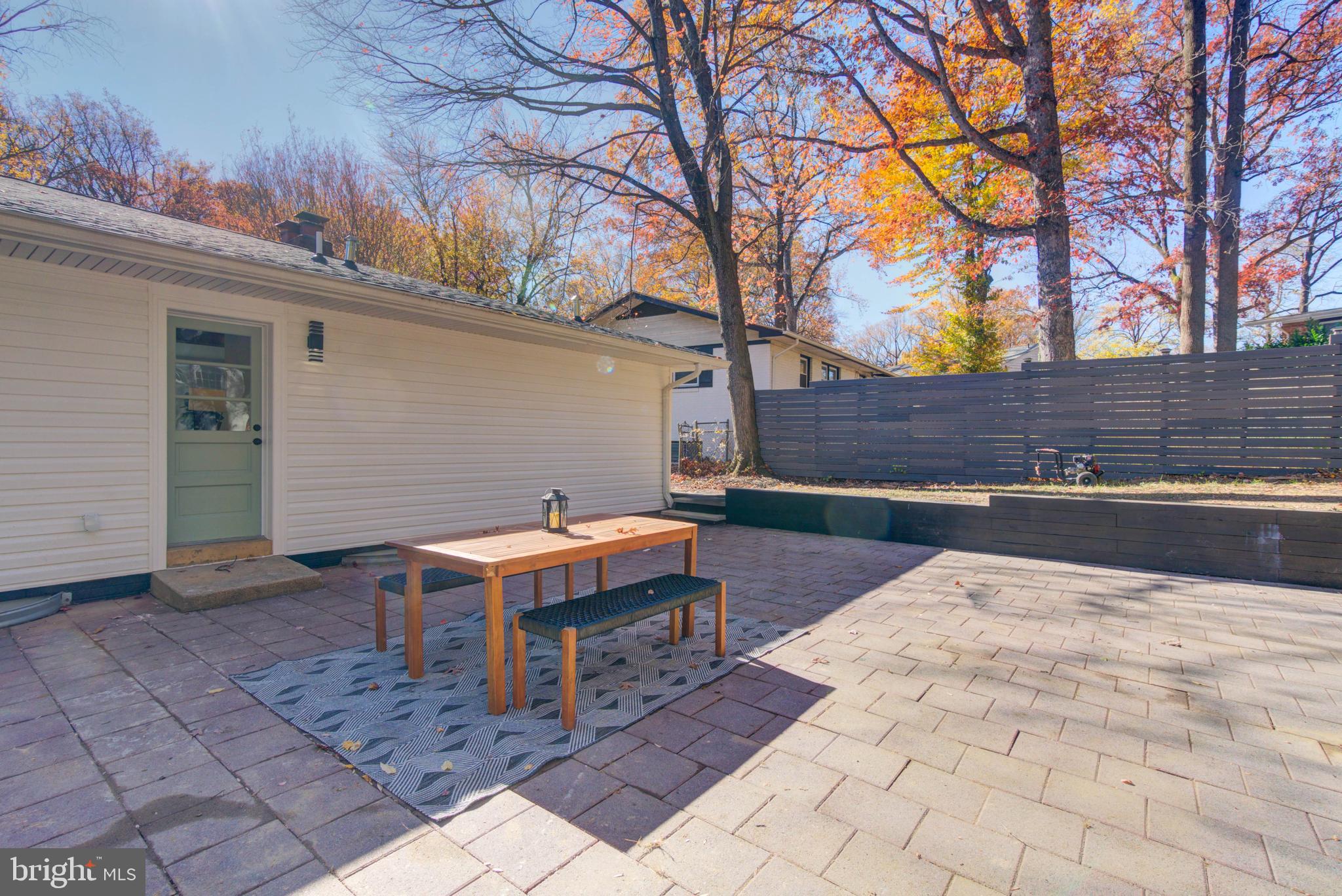 CRESTHAVEN - Residential