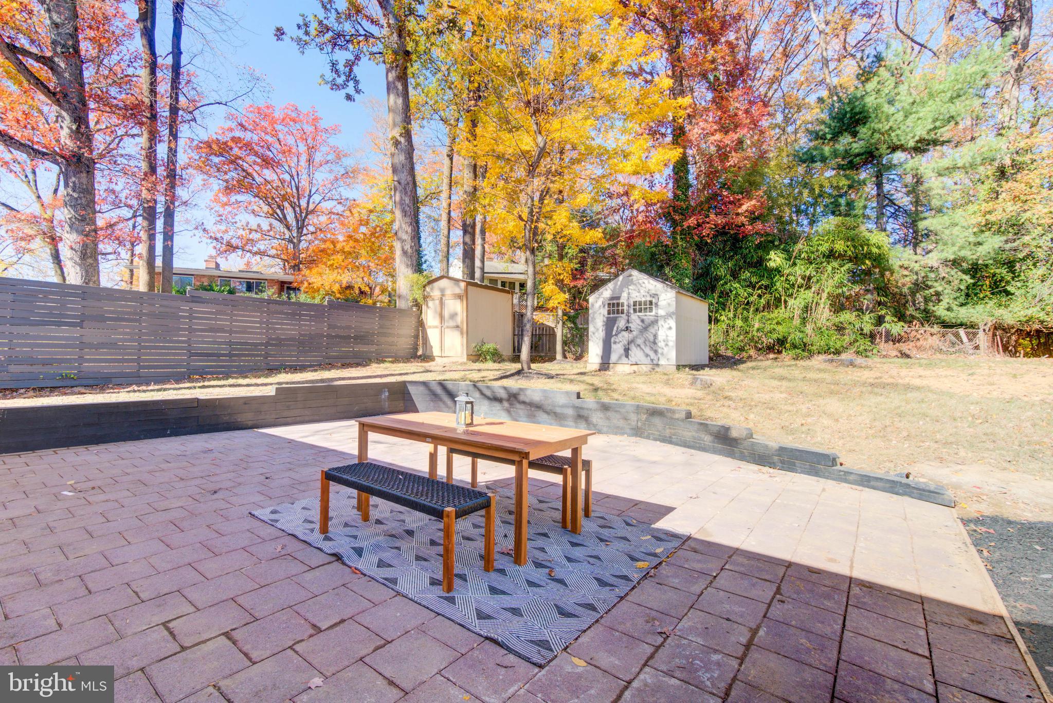 CRESTHAVEN - Residential