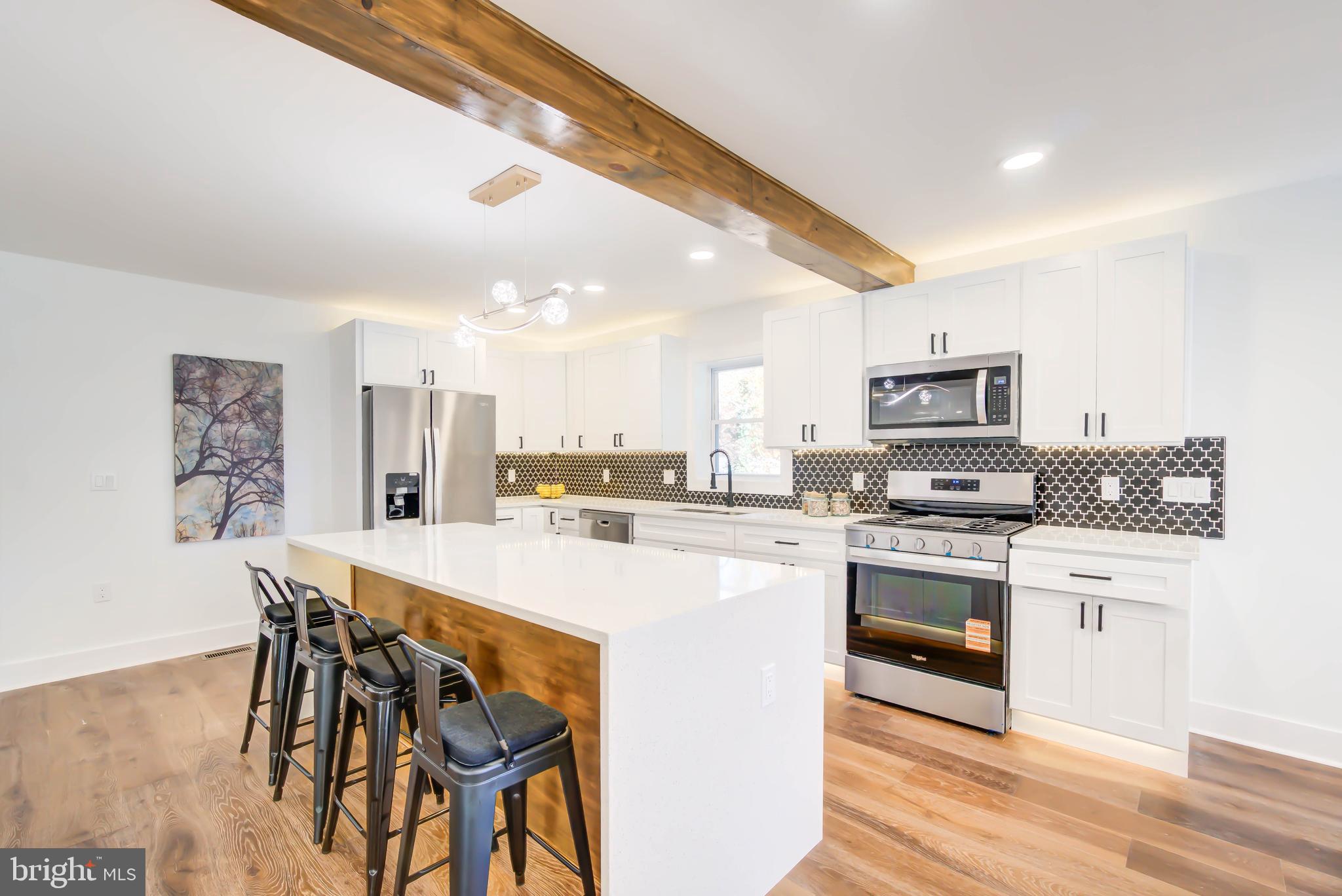 CRESTHAVEN - Residential