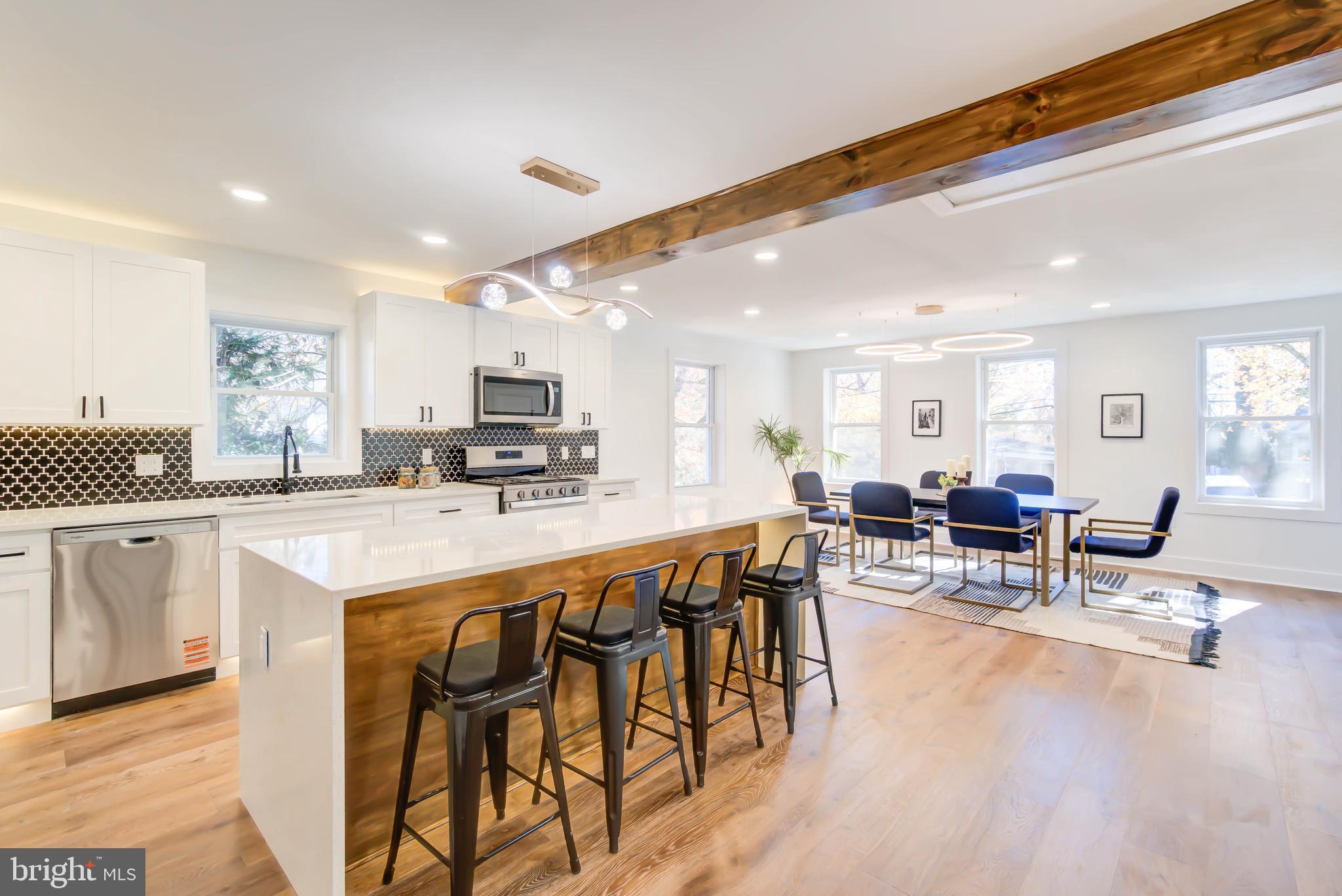 CRESTHAVEN - Residential