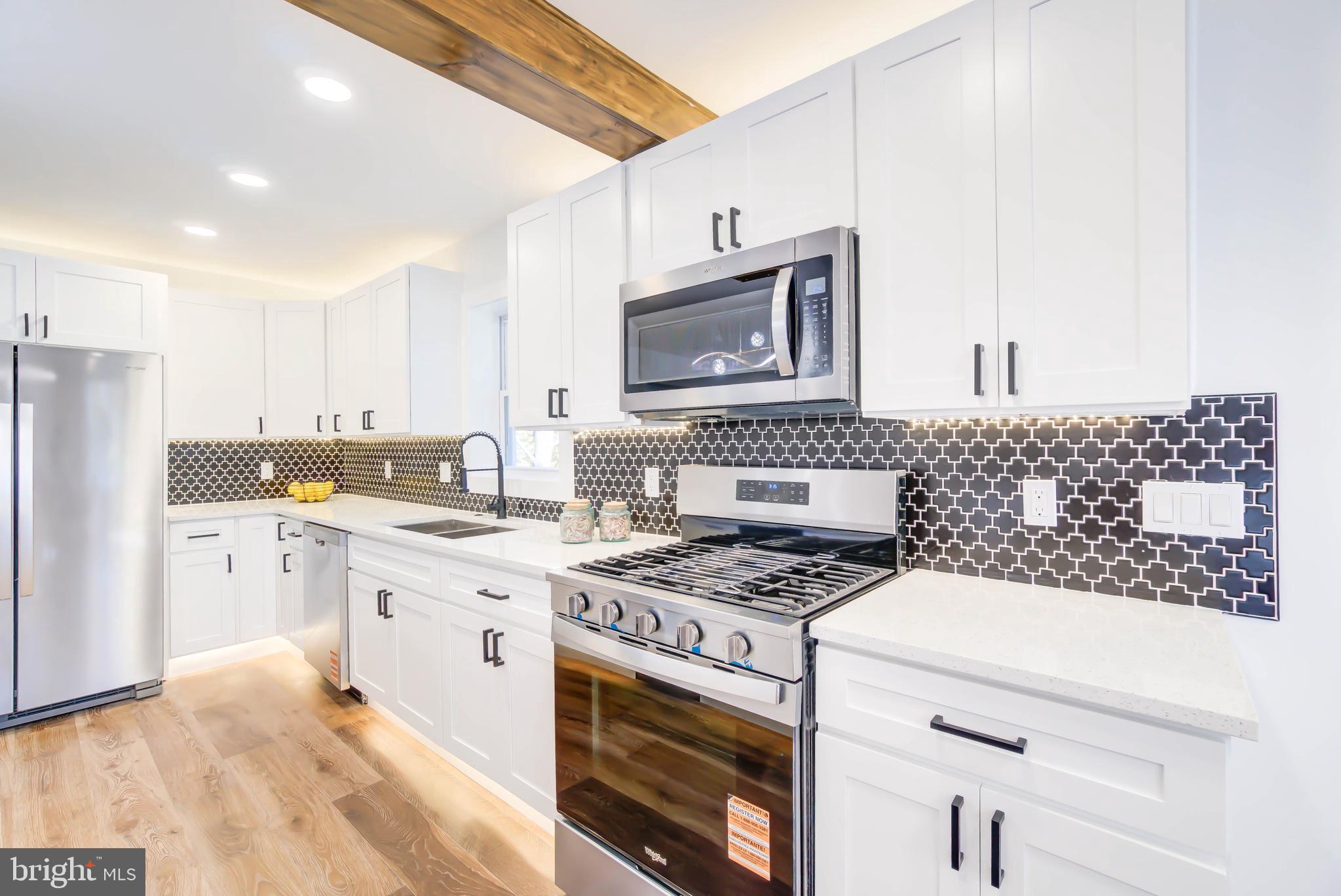 CRESTHAVEN - Residential