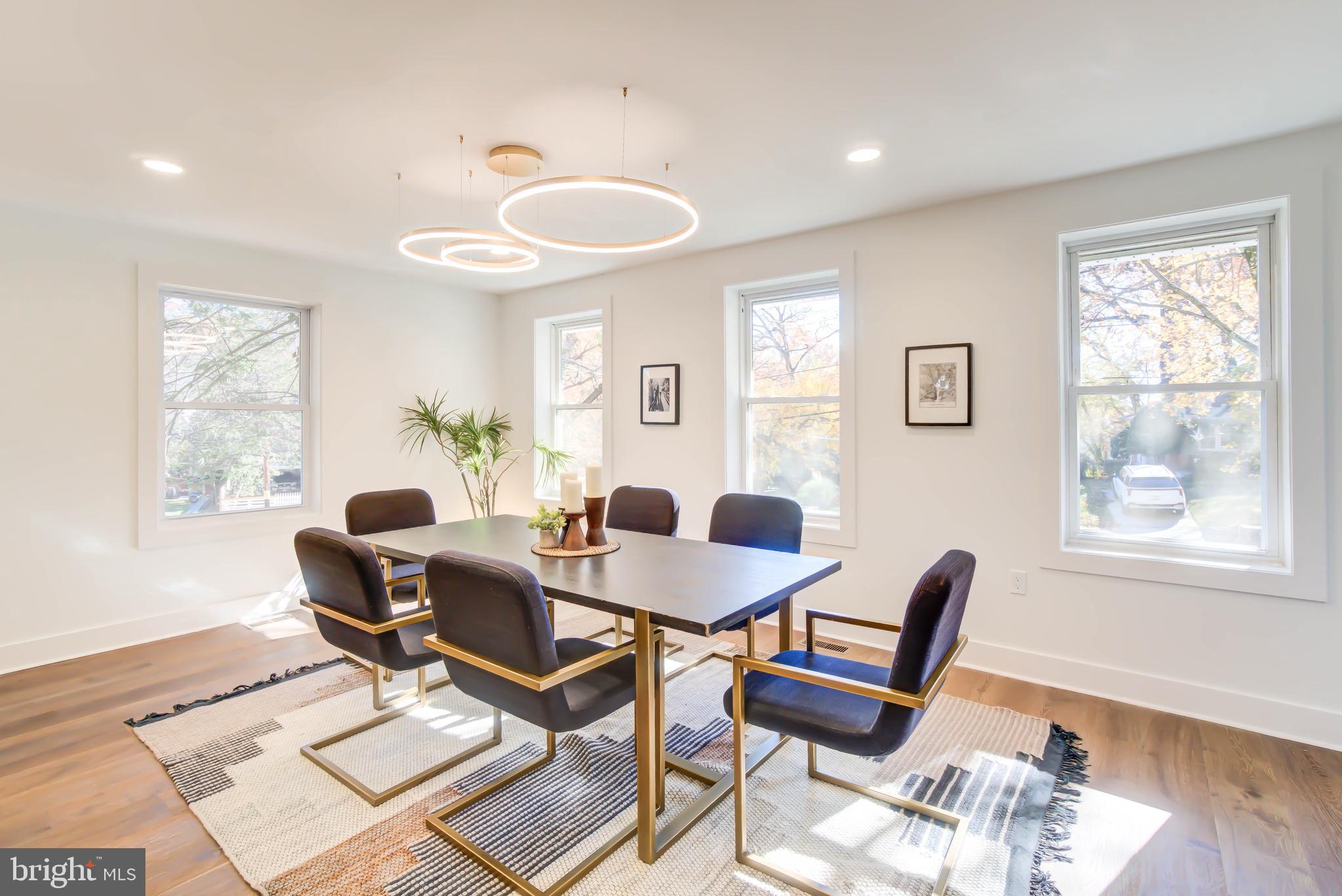 CRESTHAVEN - Residential