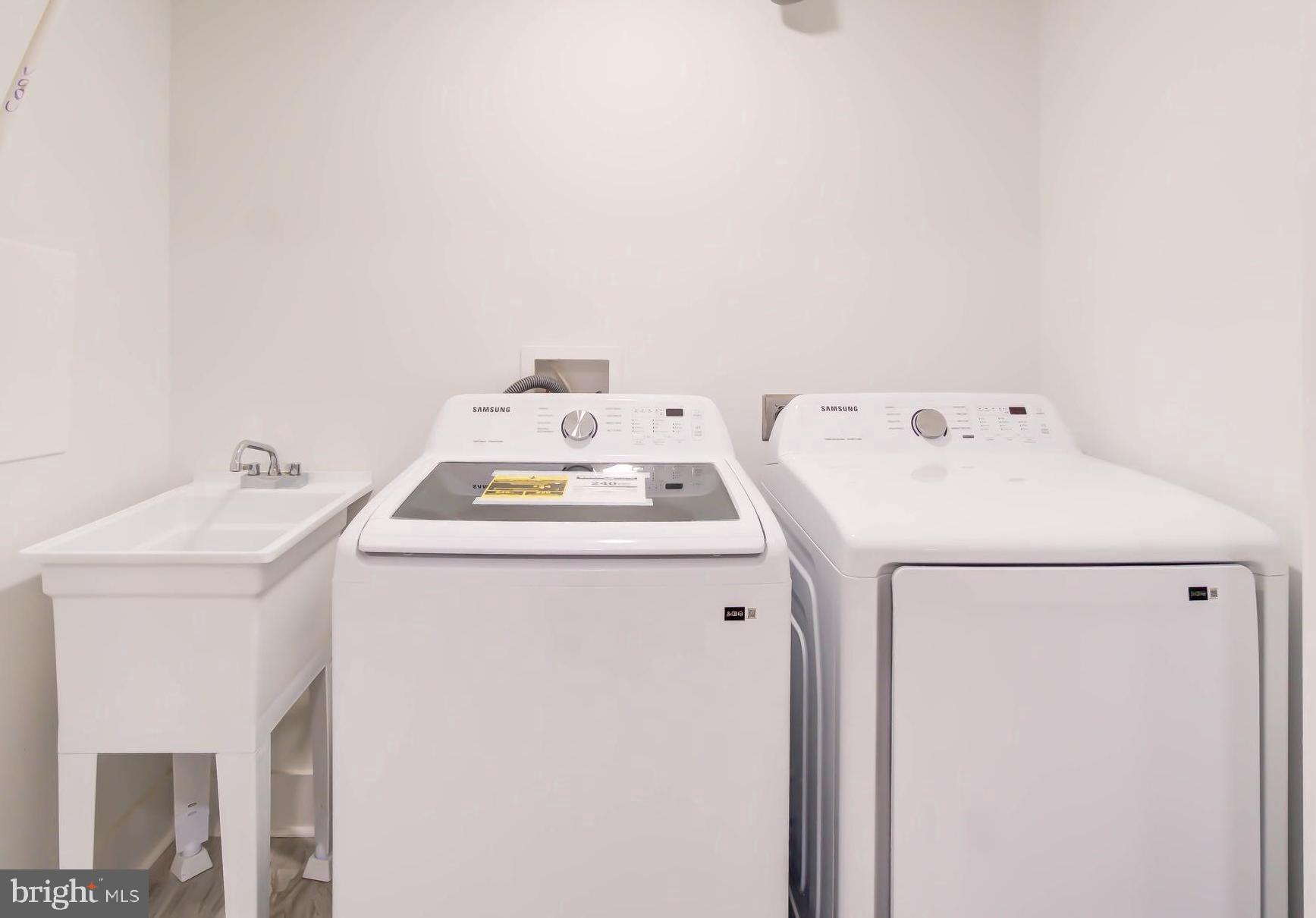 CRESTHAVEN - Residential