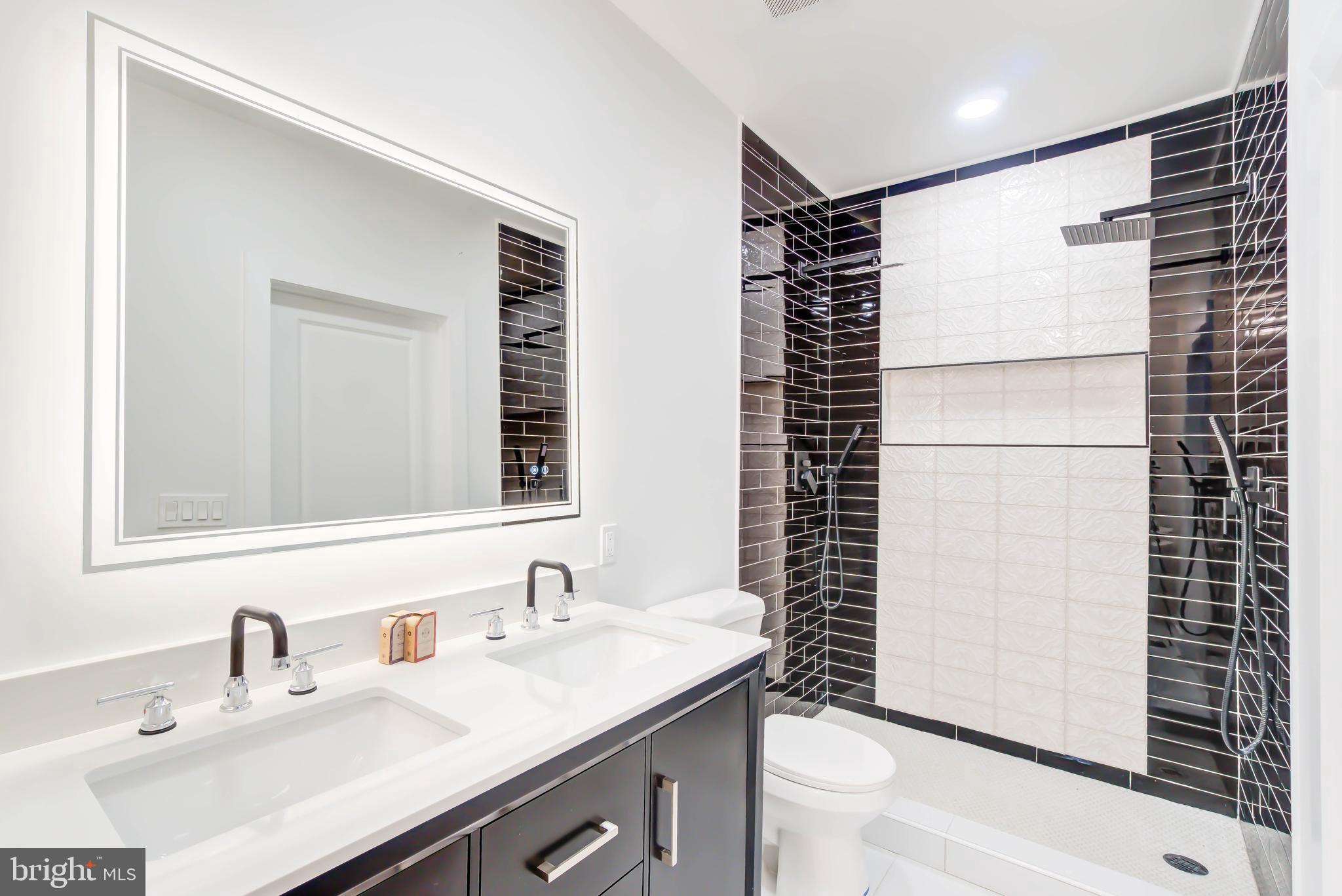 CRESTHAVEN - Residential