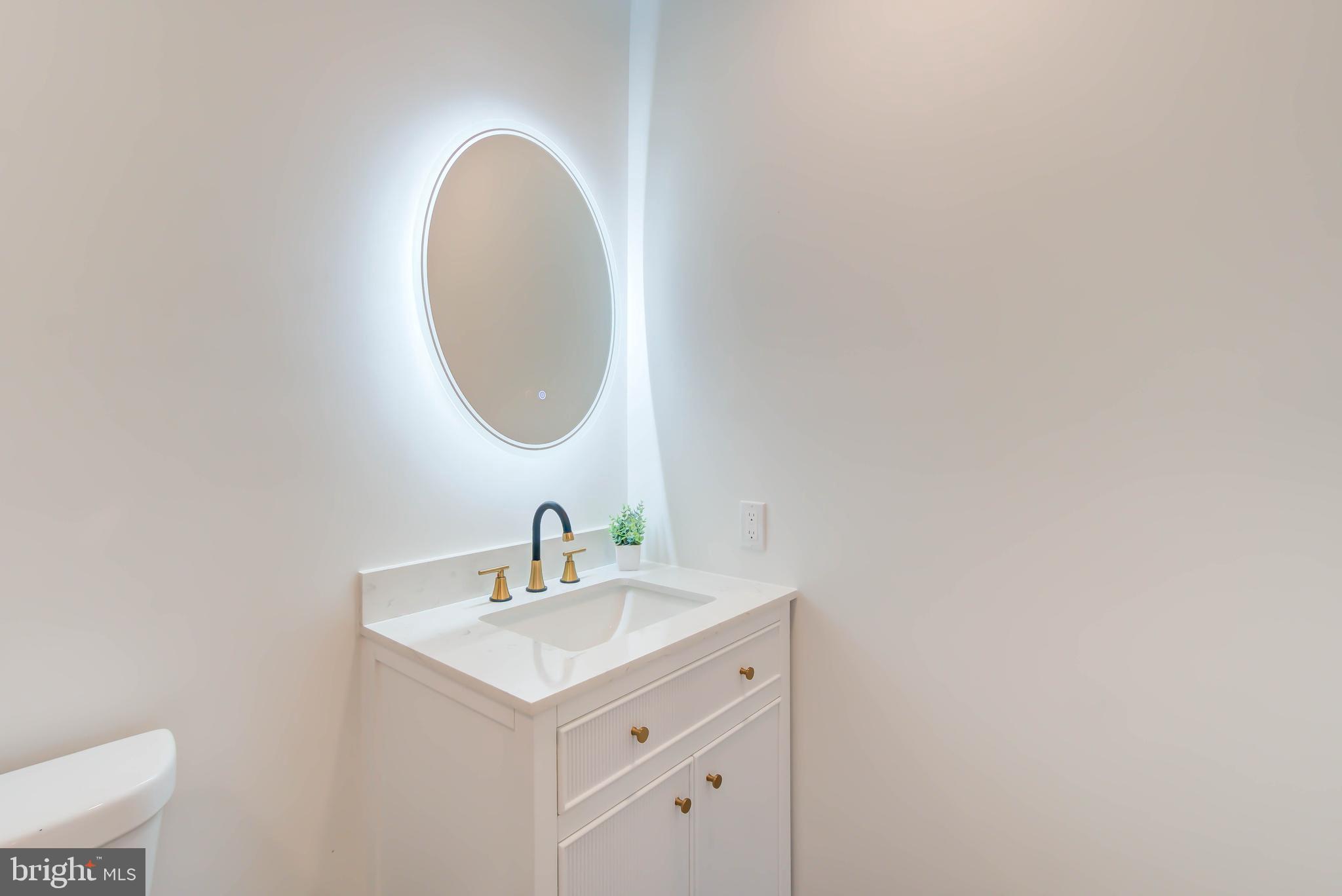 CRESTHAVEN - Residential