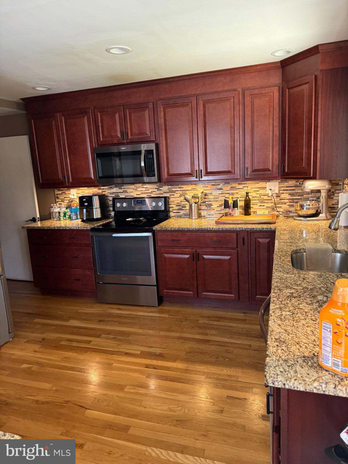 KINGS RIDGE - Residential