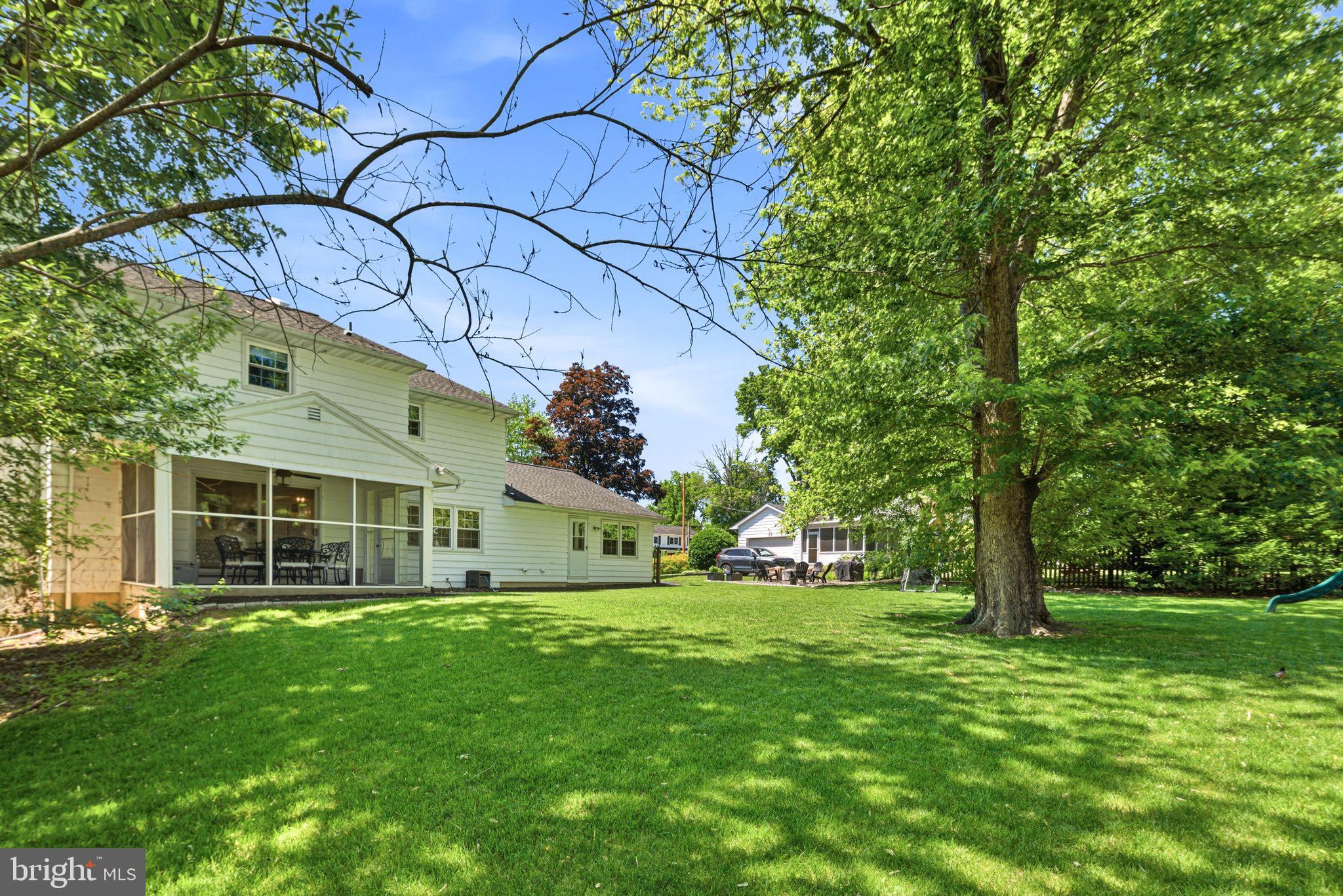 824 QUEENS DRIVE