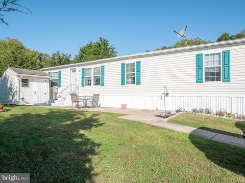 Photo of 677 LILAC DR, NEW PROVIDENCE, PA 17560 (MLS # PALA2026138)