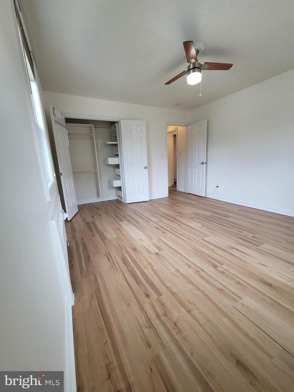 ARLINGTON OAKS - Residential Lease