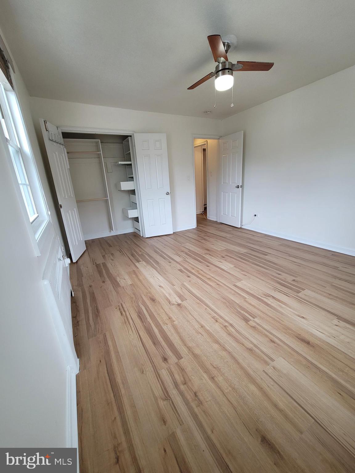 ARLINGTON OAKS - Residential Lease