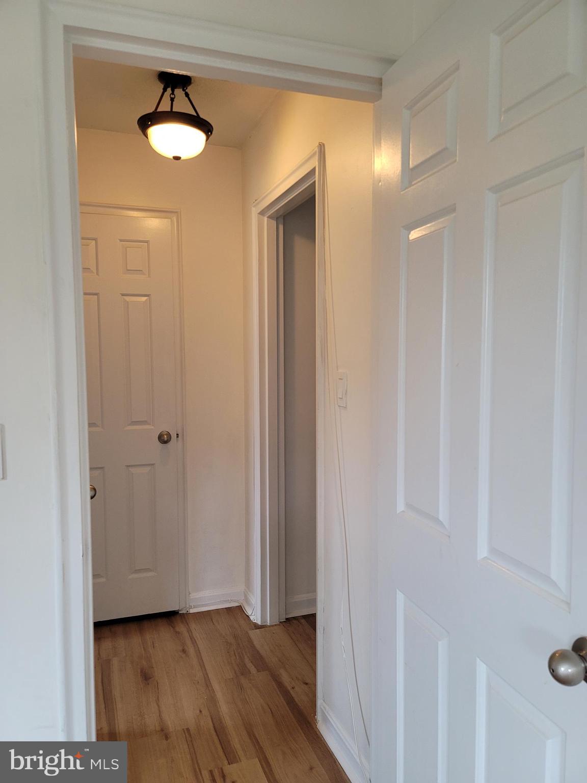 ARLINGTON OAKS - Residential Lease