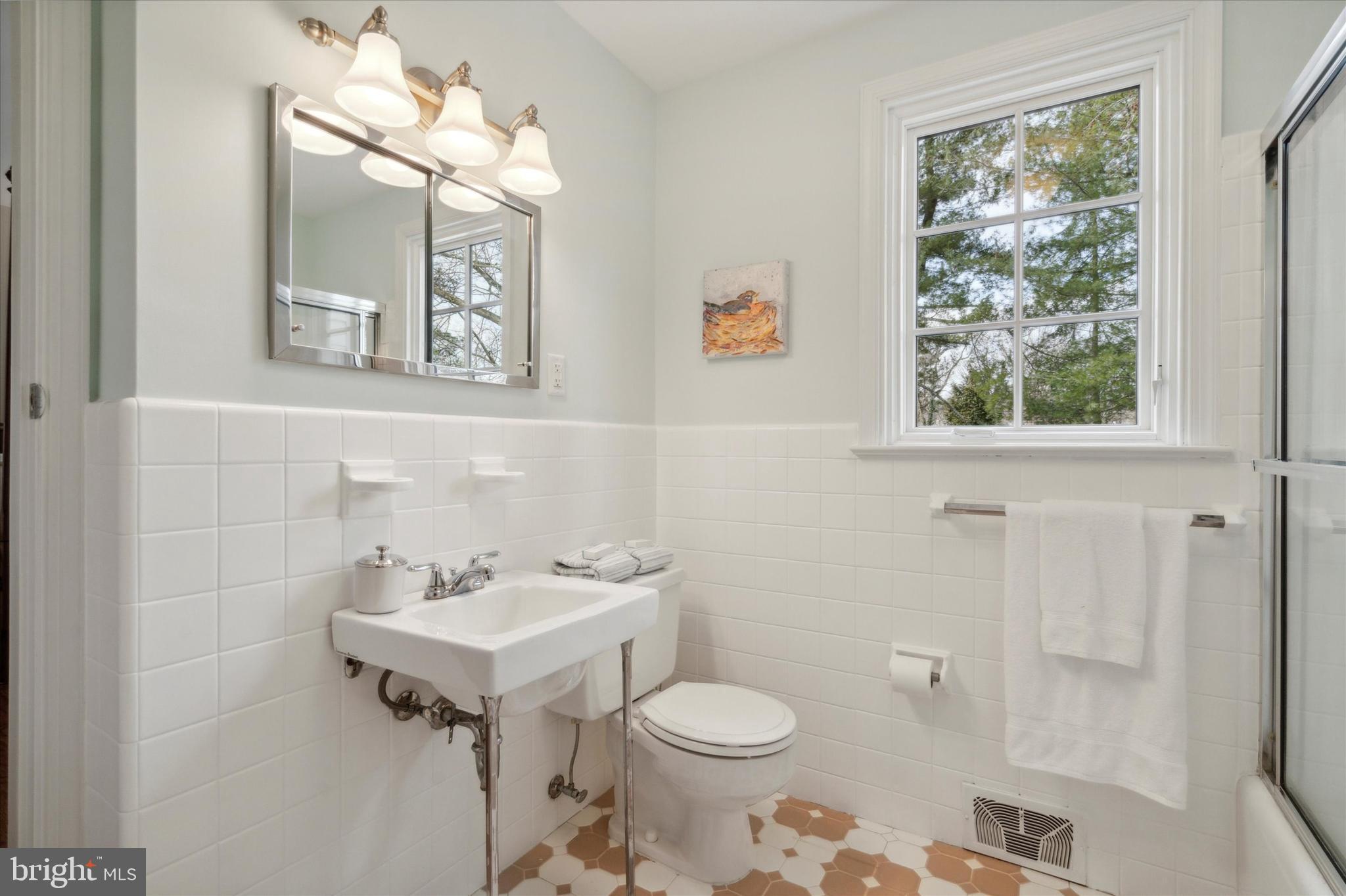 BRYN MAWR - Residential