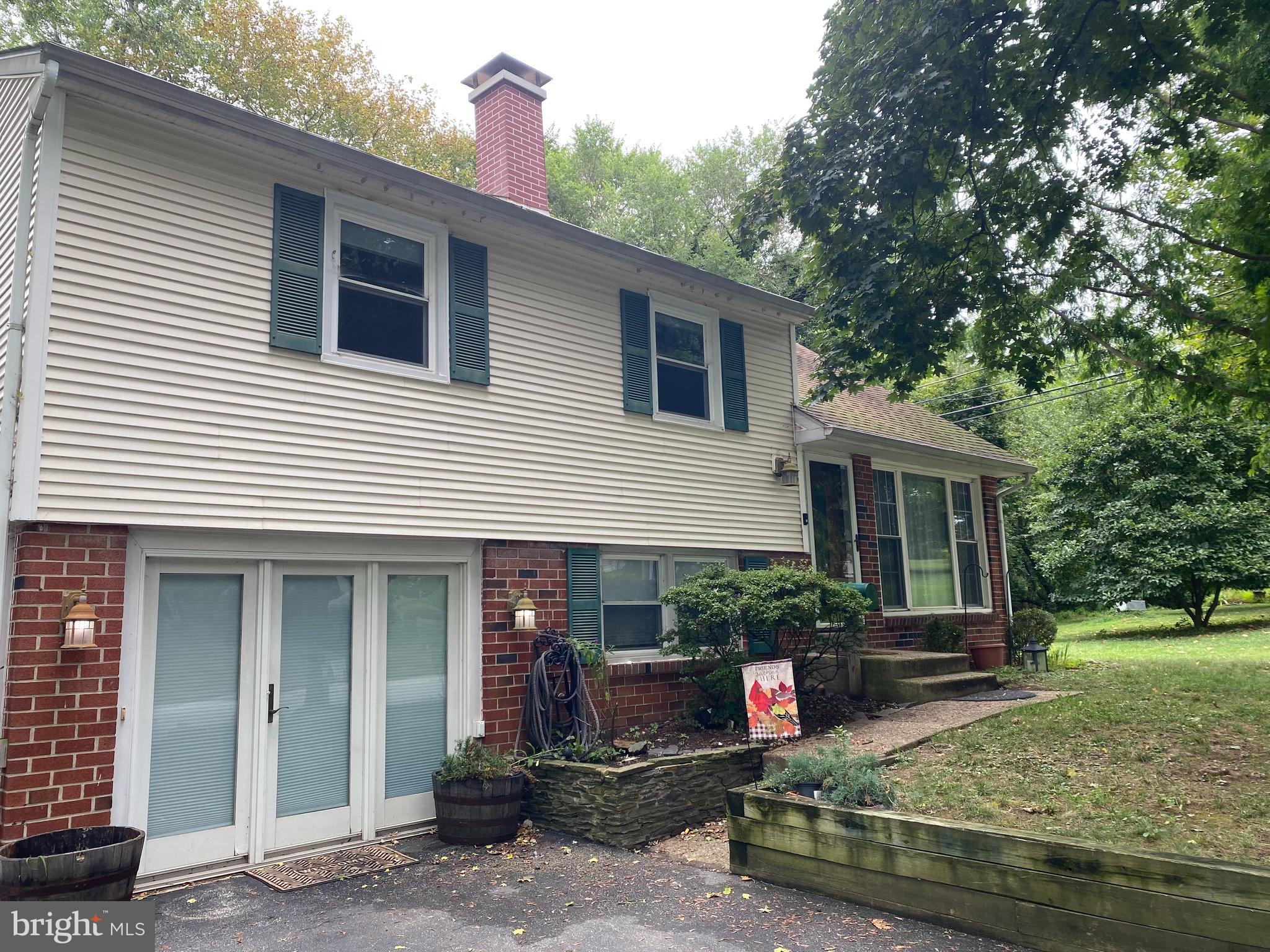 ✨ Stunning 4-Bedroom Home with Luxury Upgrades in King of Prussia ✨
📍 575 Avon Road, King of Prussia, PA 19406
Rent: $3,400 Plus All Utilities
Welcome to this spacious and beautifully upgraded 4-bedroom, 2.5-bath single-family home in the heart of King of Prussia. With thoughtful details and modern amenities throughout, this home offers comfort, style, and convenience.
🏡 Home Highlights:
Gorgeous kitchen with island, upgraded countertops, gas range, wine storage, wet/dry bar, breakfast area & built-ins
Elegant touches including recessed lighting, dining area, chair railings, crown molding, and wood floors
Cozy family room off the kitchen with a wood stove, skylights, and ceiling fans
A second wood stove is located in the basement
Spacious bedrooms with walk-in closets
Hallway bathroom includes the Jacuzzi tub and medicine cabinets (not located in the primary ensuite)
Finished basement, mudroom, attic, and built-in audio system for modern living
Tesla charging station for your convenience
Beautiful outdoor living with creek access, fire pit, and deck—perfect for relaxing or entertaining
❄️ Comfort & Utilities:
Central air conditioning
Gas cooking, heating, and water heating
📍 Prime Location:
Minutes from Route 202 (South/Southeast) and Route 422 (West) for easy commuting
Around the corner from local favorites like Screwball’s Sports Bar & Grille, Petrucci’s Catering & Ice Cream, and the Upper Merion Farmers Market
Closest main street: N. Henderson Road
This home truly has it all—spacious interiors, luxury finishes, modern amenities, and a prime location in King of Prussia. Don’t miss your chance to call 575 Avon Road home!
Schedule a Showing or Apply Today!