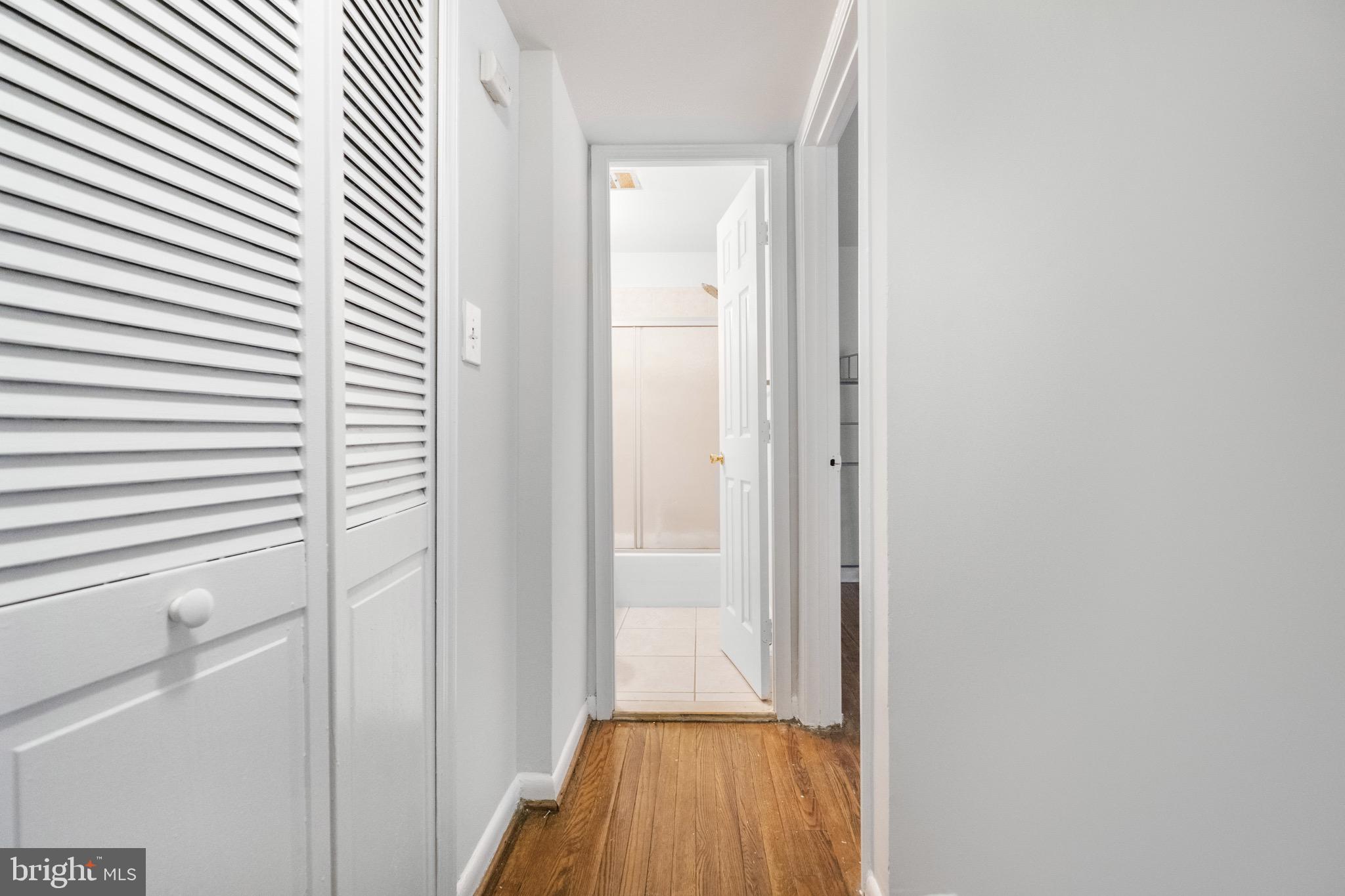 SILVER SPRING - Residential Lease