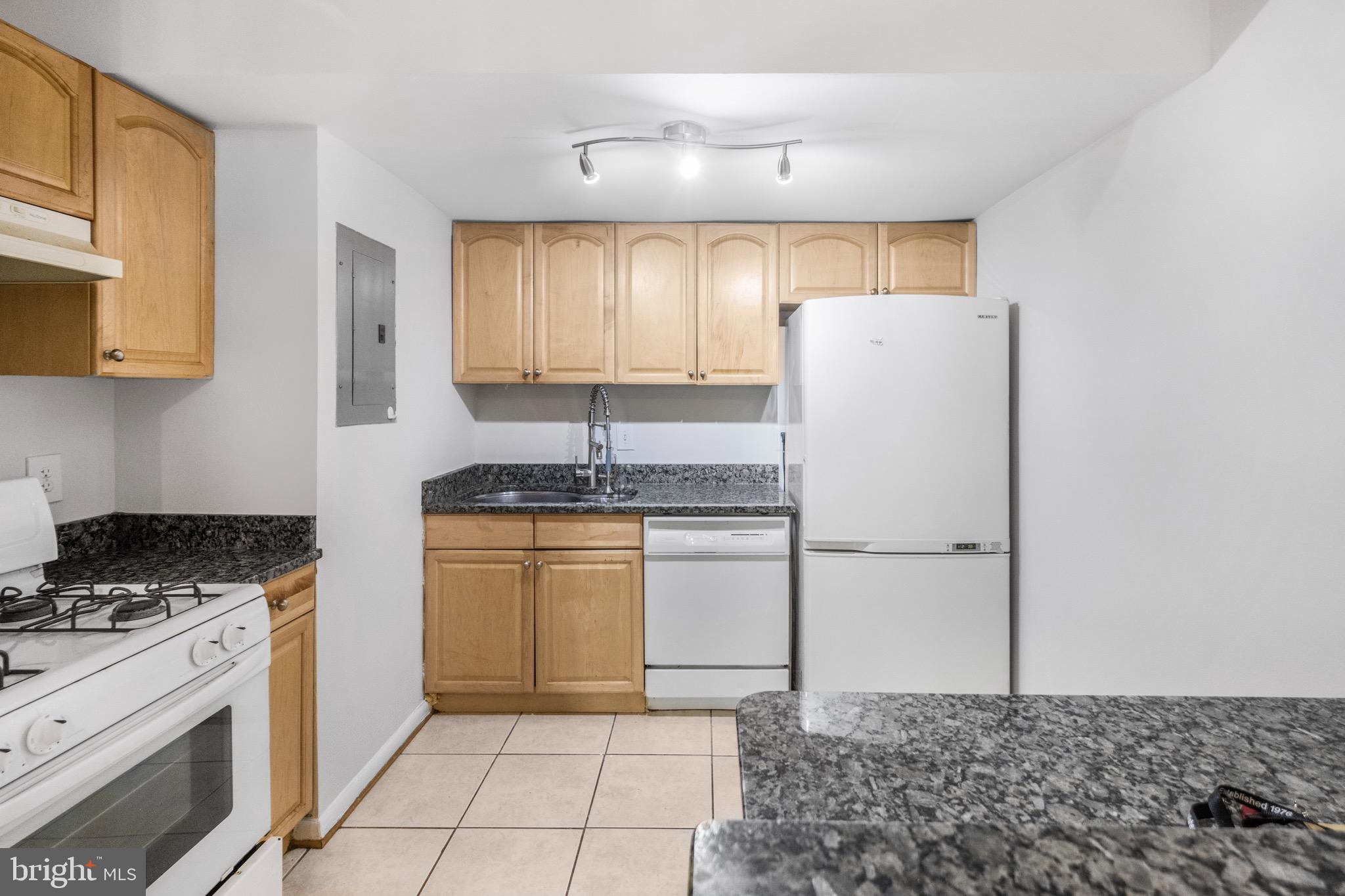 SILVER SPRING - Residential Lease