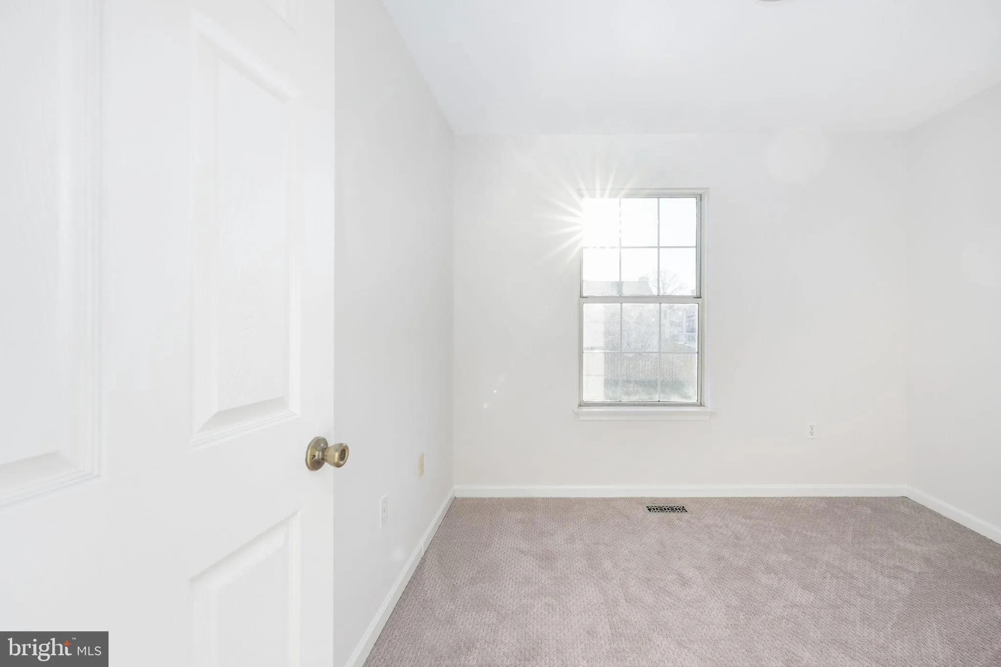 Dumfries, Virginia 22026, United States, 3 Bedrooms Bedrooms, ,3 BathroomsBathrooms,Residential,Active,250323