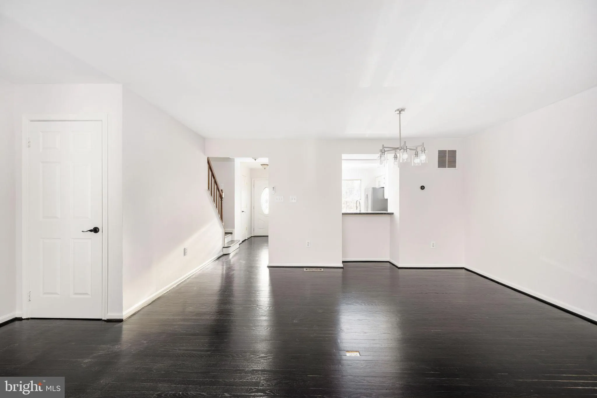 Dumfries, Virginia 22026, United States, 3 Bedrooms Bedrooms, ,3 BathroomsBathrooms,Residential,Active,250323