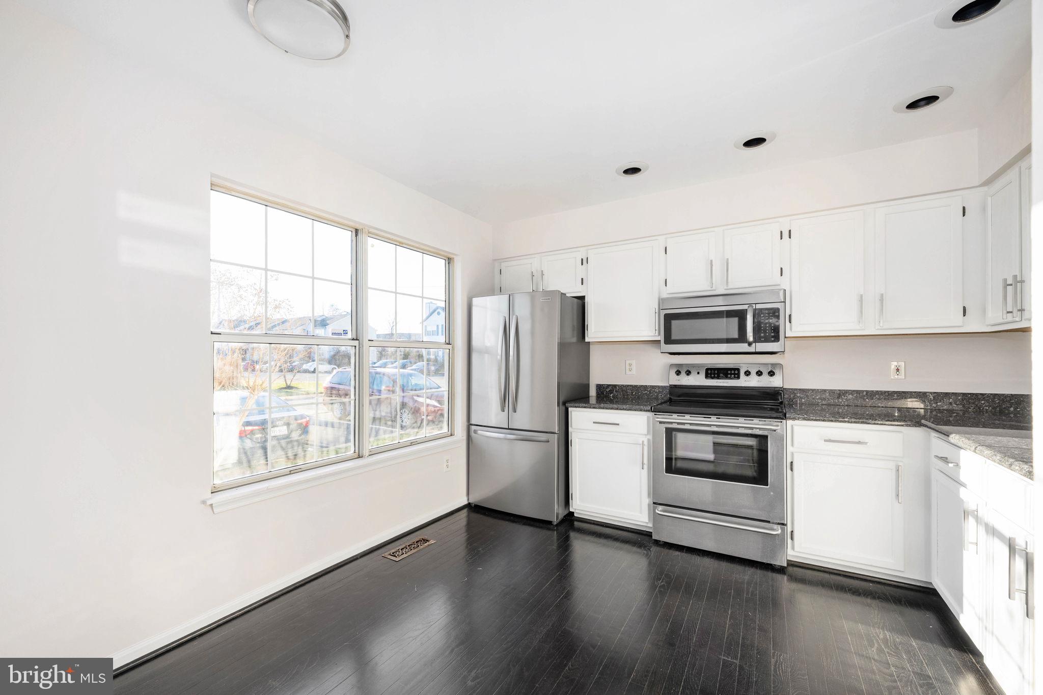 SOUTH COVE - Residential