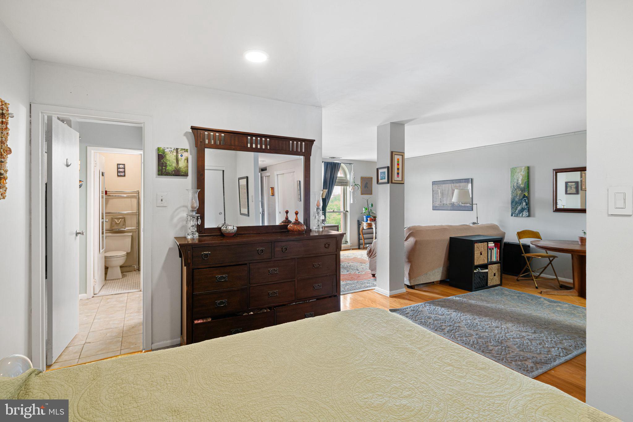 FAIRMOUNT - Residential