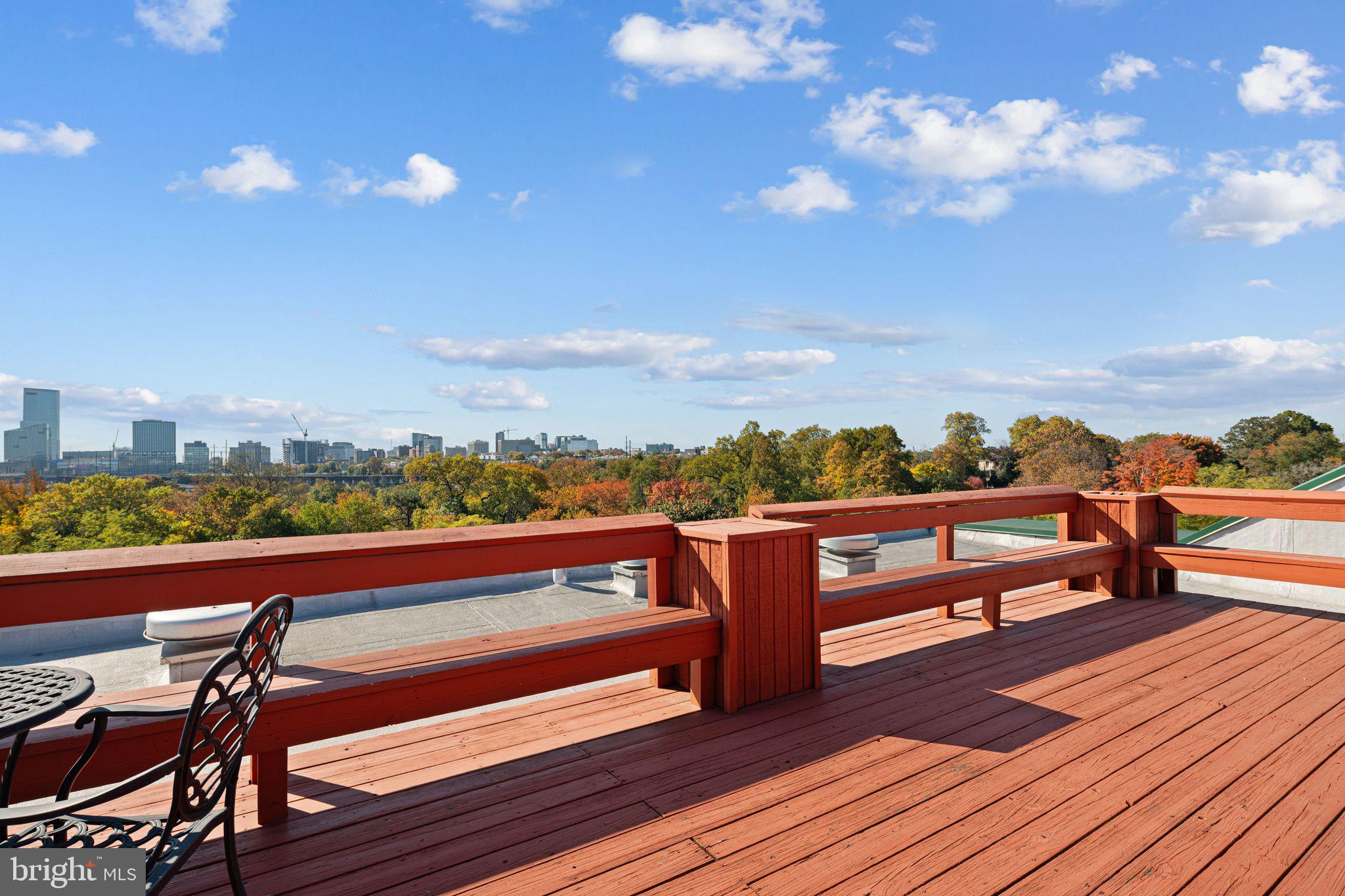 FAIRMOUNT - Residential