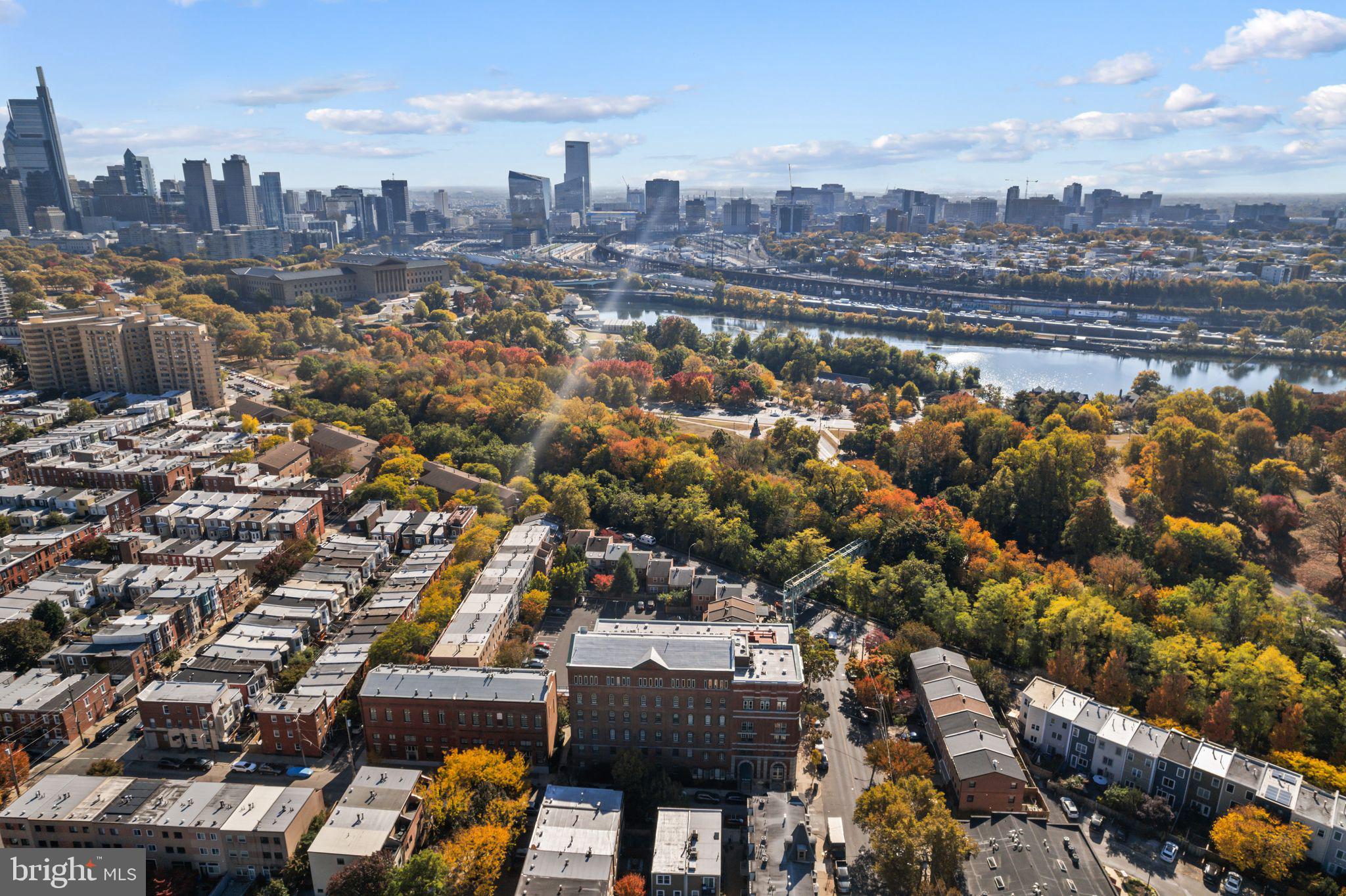 FAIRMOUNT - Residential