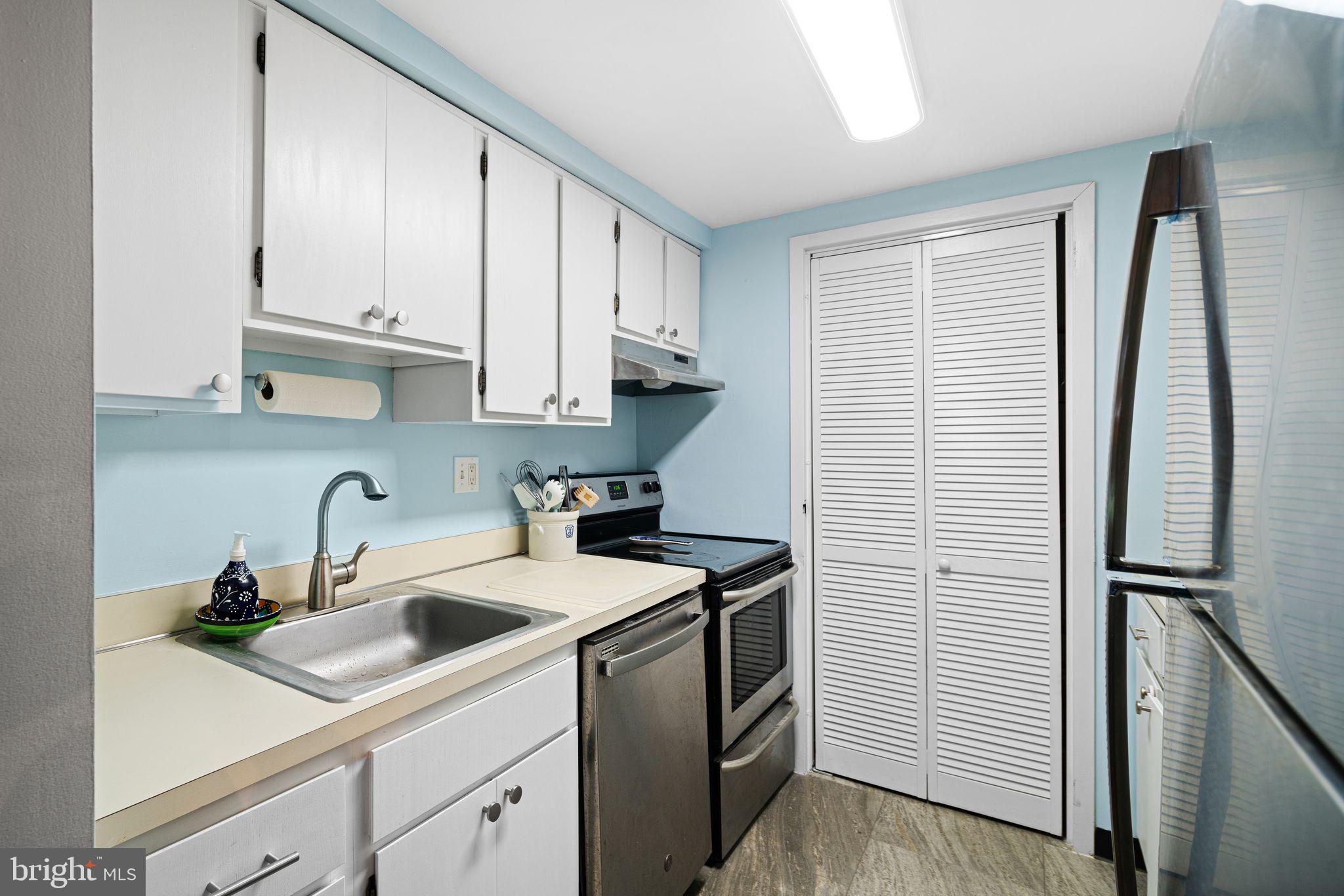 FAIRMOUNT - Residential