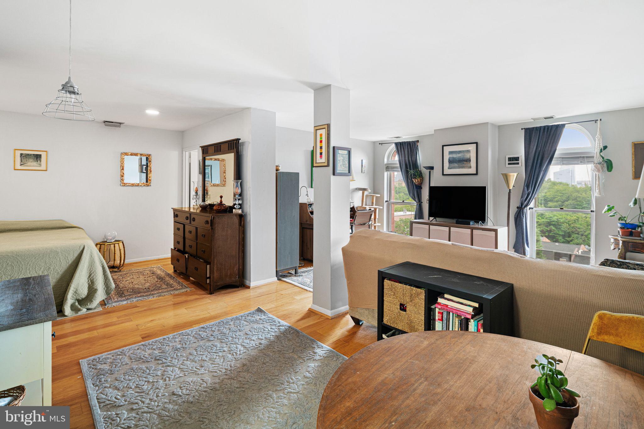 FAIRMOUNT - Residential