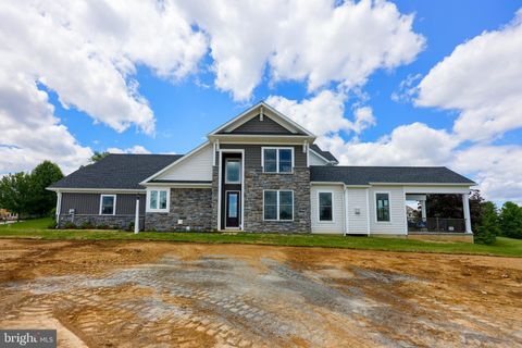 Photo of 405 MURRYCROSS WAY, MILLERSVILLE, PA 17551 (MLS # PALA2029310)