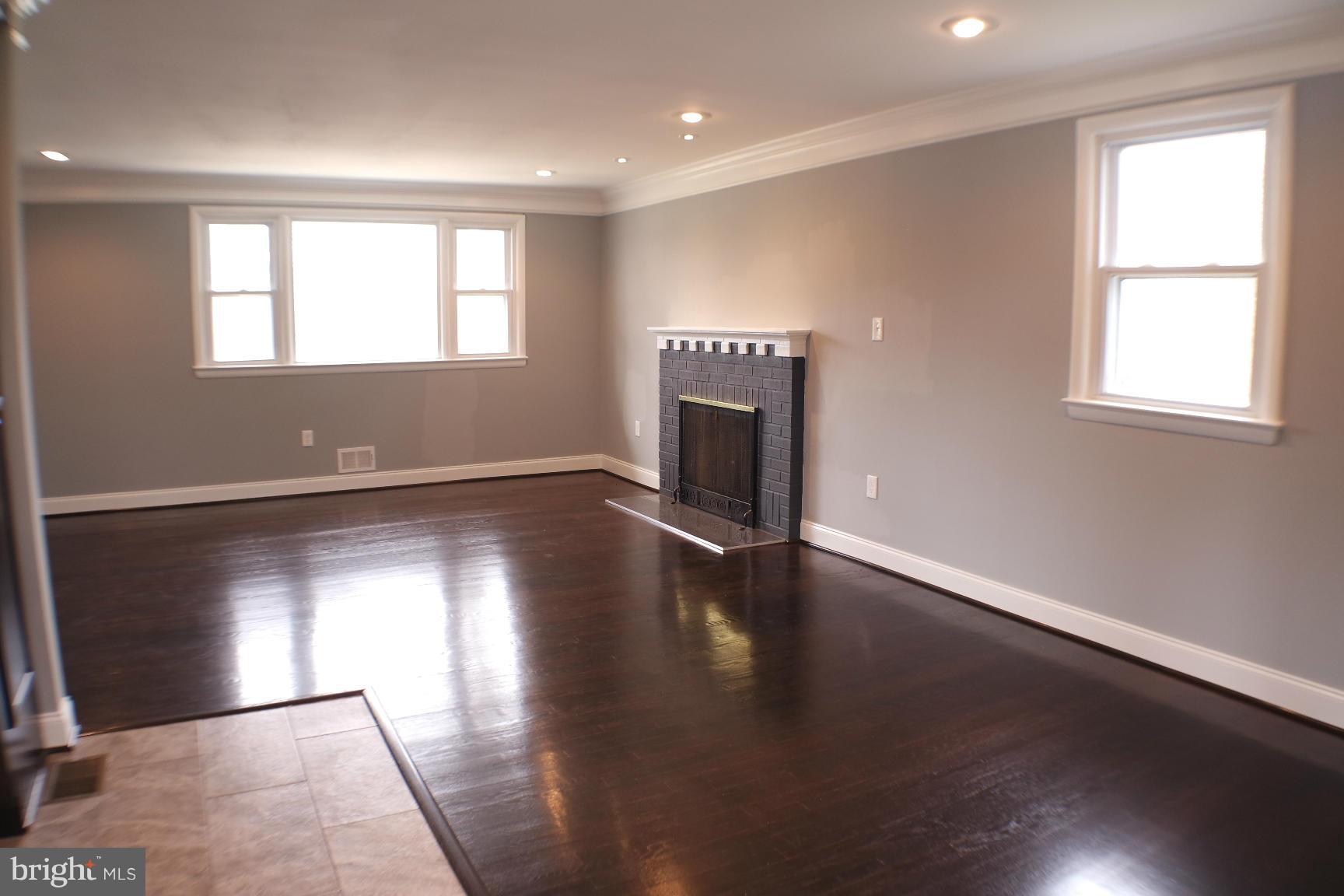 ANDREW HILLS - Residential