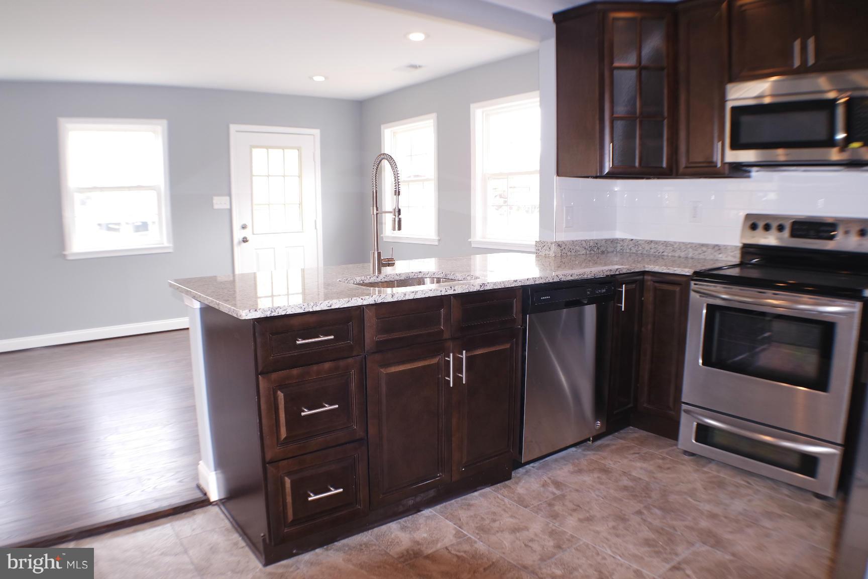 ANDREW HILLS - Residential