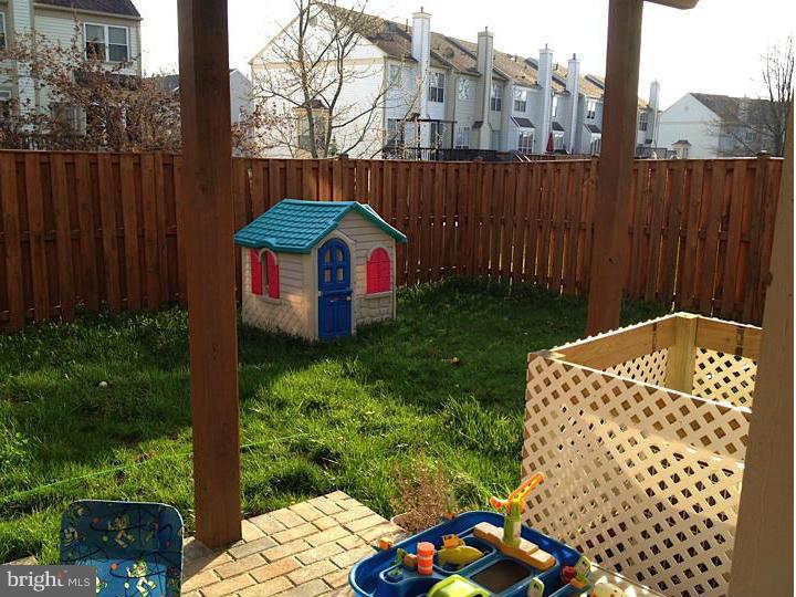 CASCADES - Residential Lease