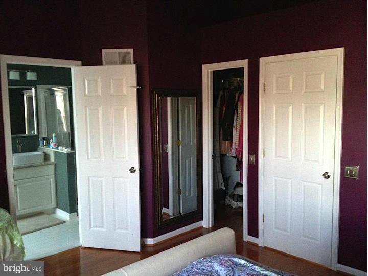 CASCADES - Residential Lease