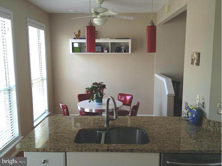 CASCADES - Residential Lease