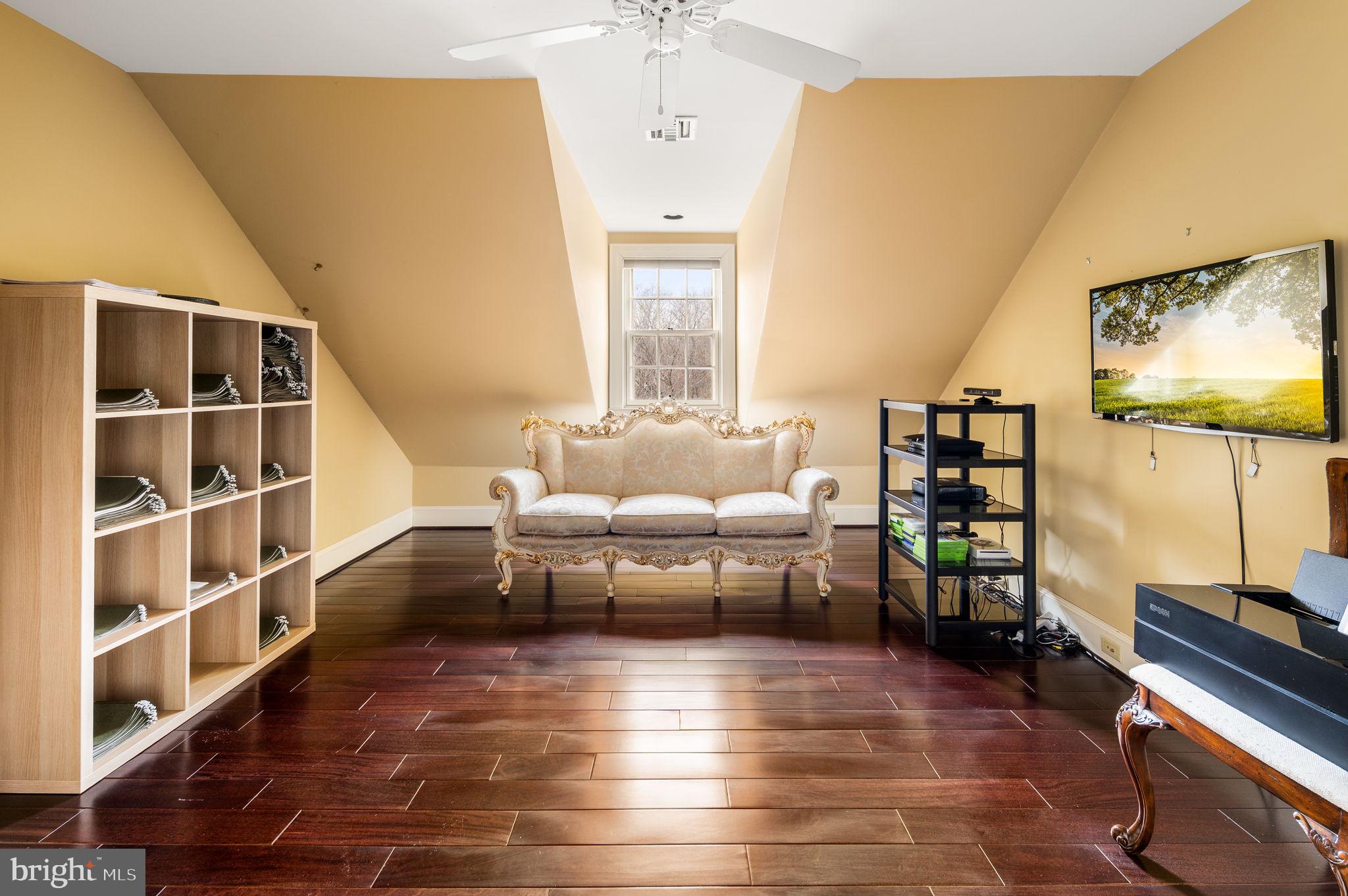 SPRINGTON POINTE - Residential