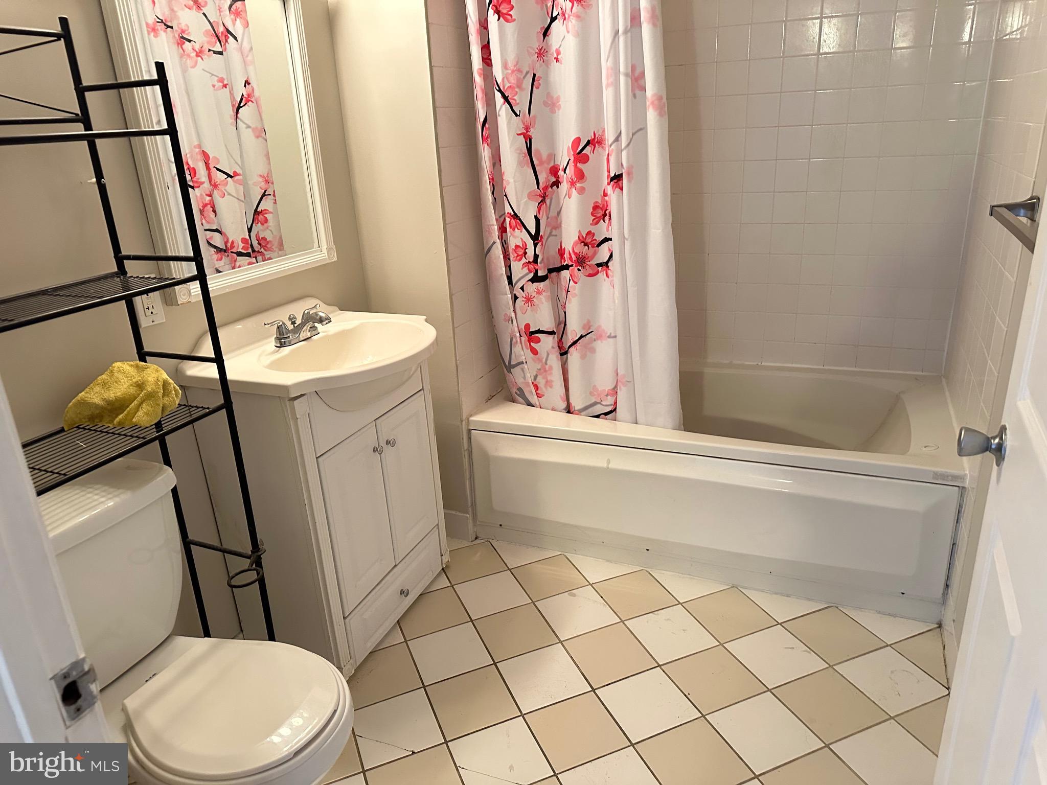 CHINATOWN - Residential