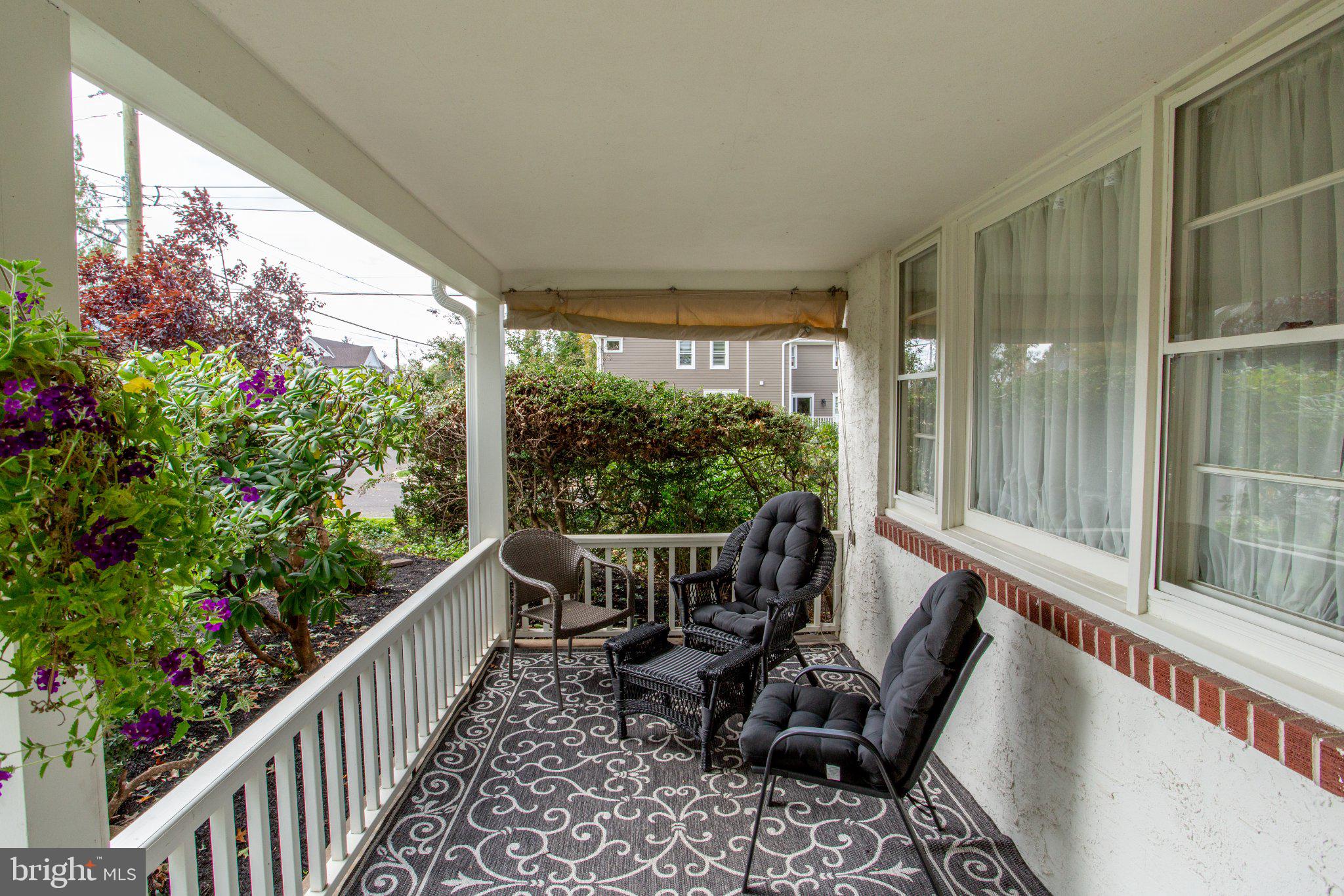 501 E PENN STREET
