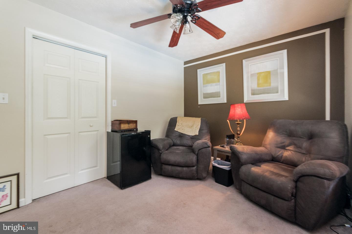 AHALT ACRES - Residential